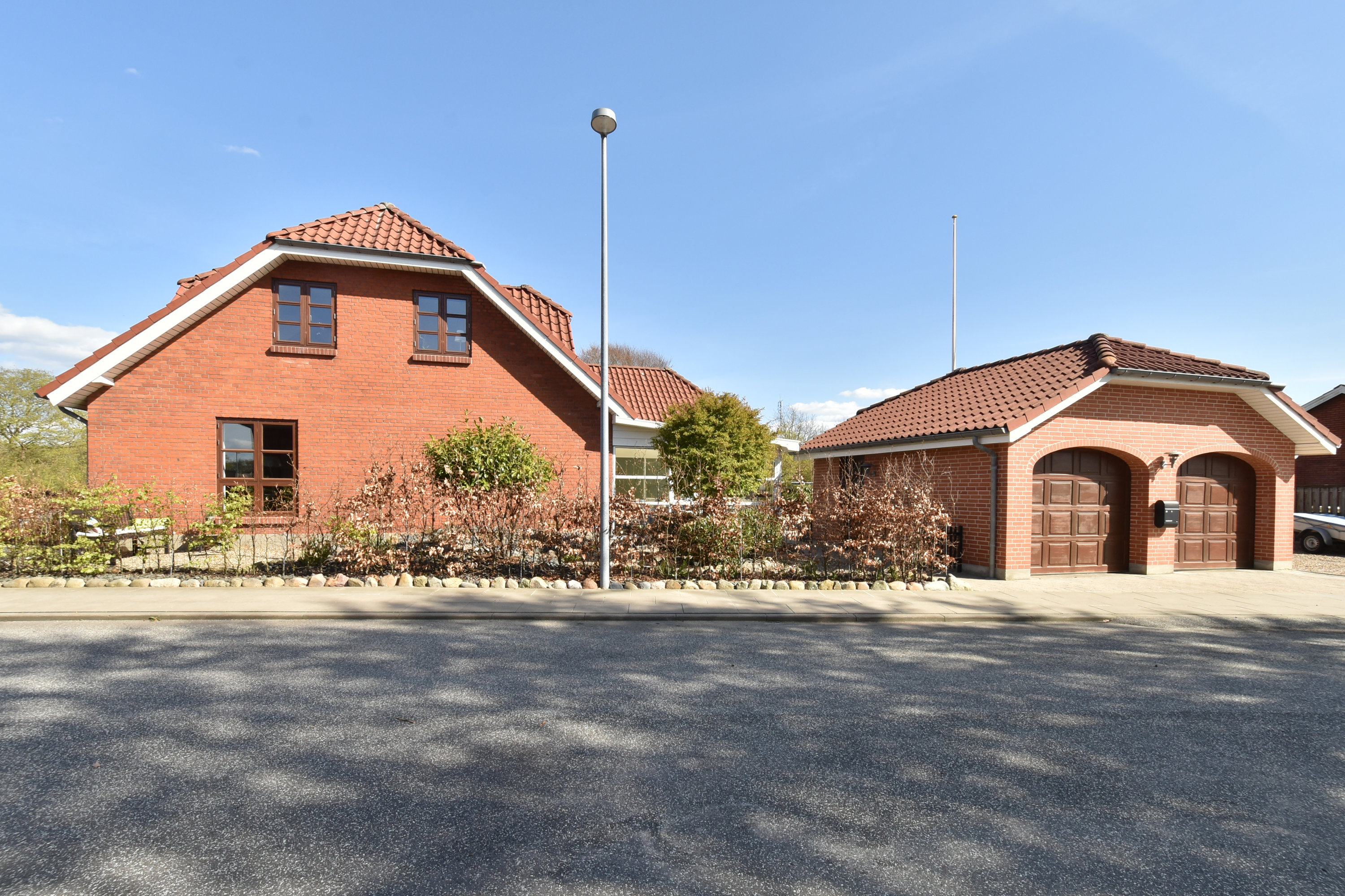 Fremhævet ejendommen billede i fuldskærmstilstand. Billede af Nøddevej 22, 7451 Sunds