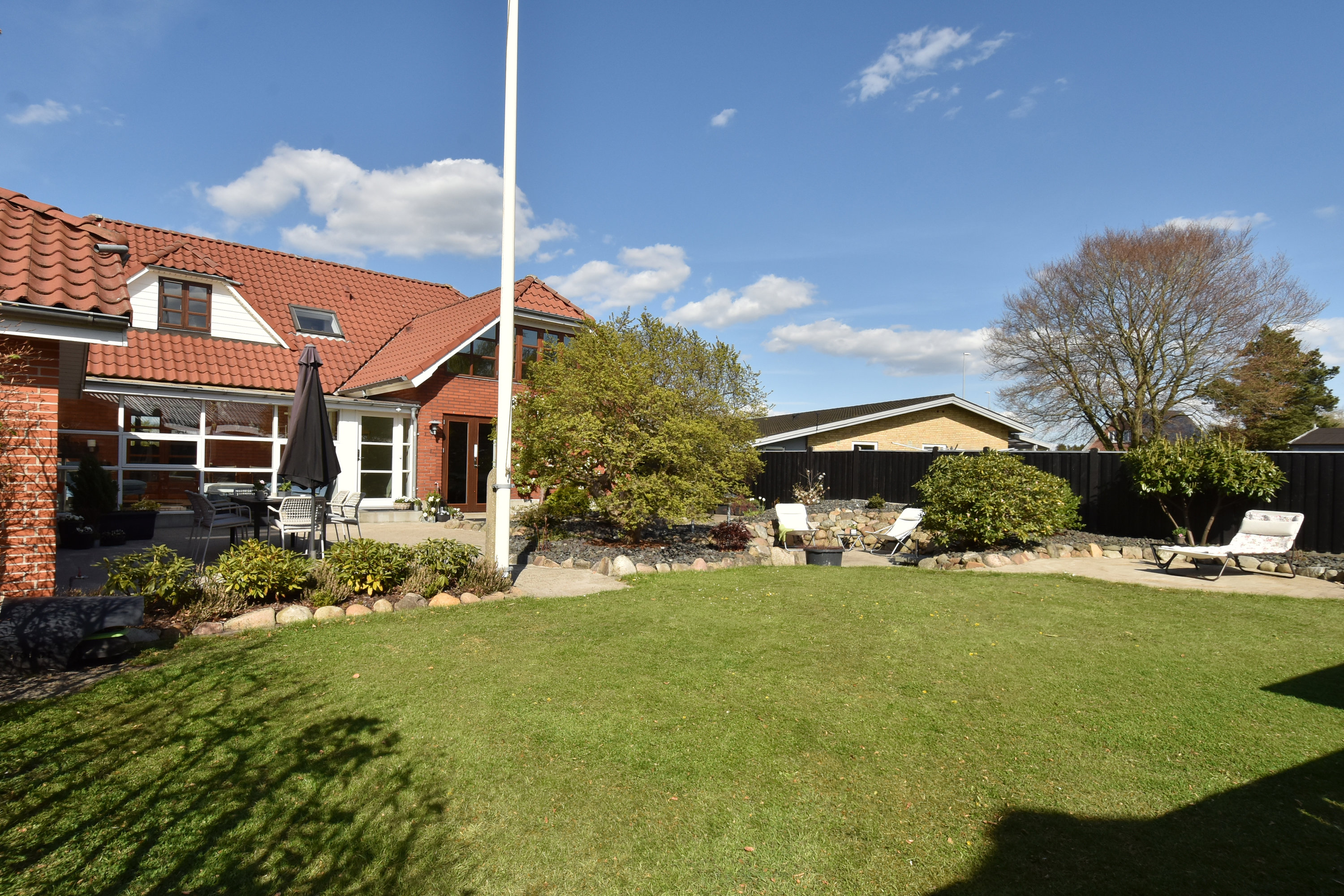 Fremhævet ejendommen billede i fuldskærmstilstand. Billede af Nøddevej 22, 7451 Sunds