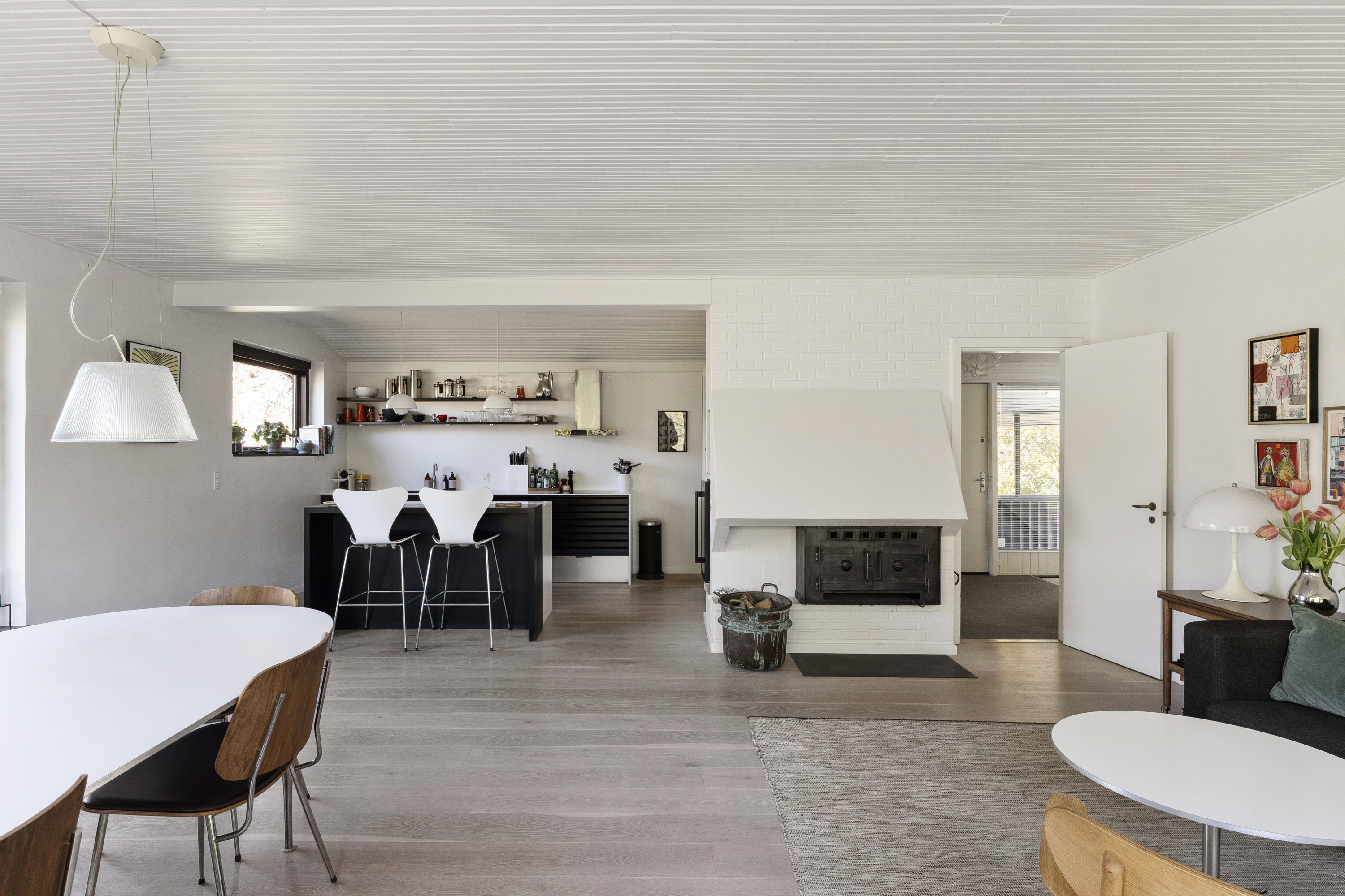 Fremhævet stue billede i fuldskærmstilstand. Billede af Glaciset 44B, 2800 Kongens Lyngby