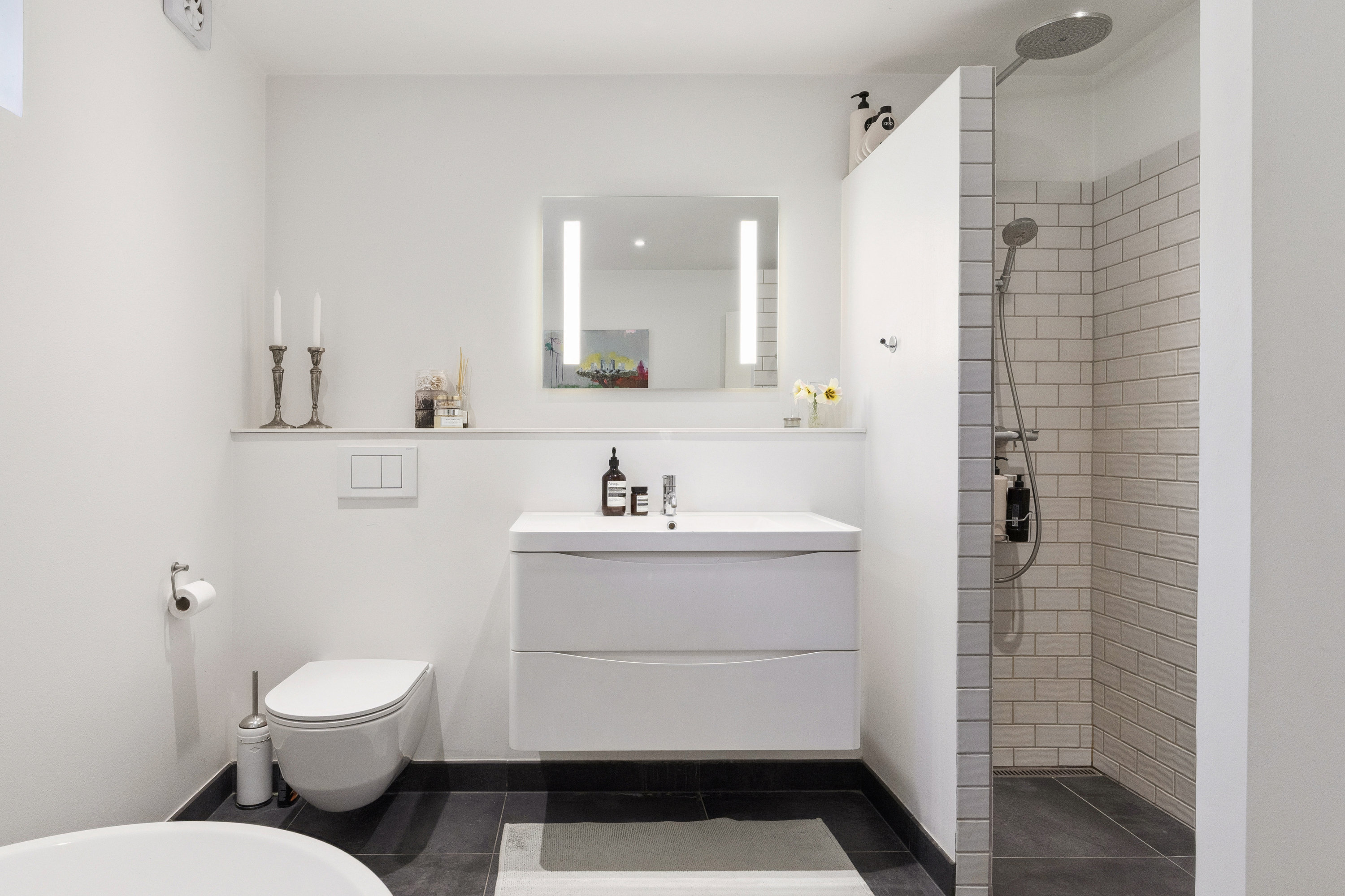 Fremhævet badeværelse billede i fuldskærmstilstand. Billede af Glaciset 44B, 2800 Kongens Lyngby