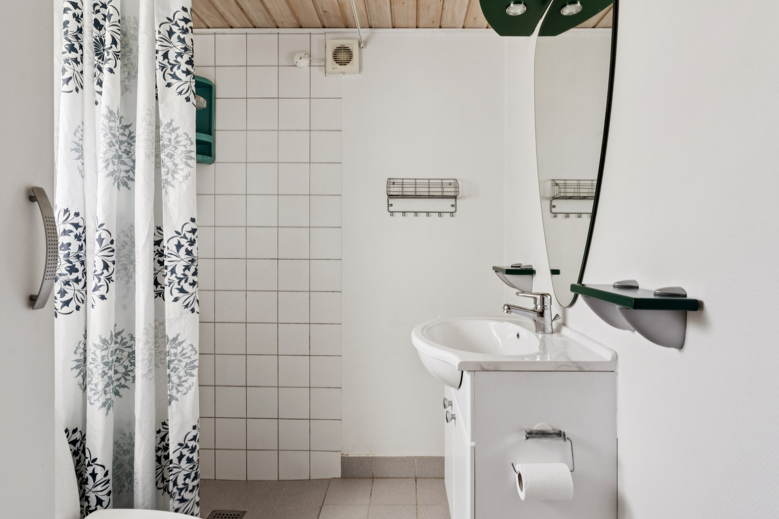 Fremhævet badeværelse billede i fuldskærmstilstand. Billede af Bækholmen 14, 8400 Ebeltoft