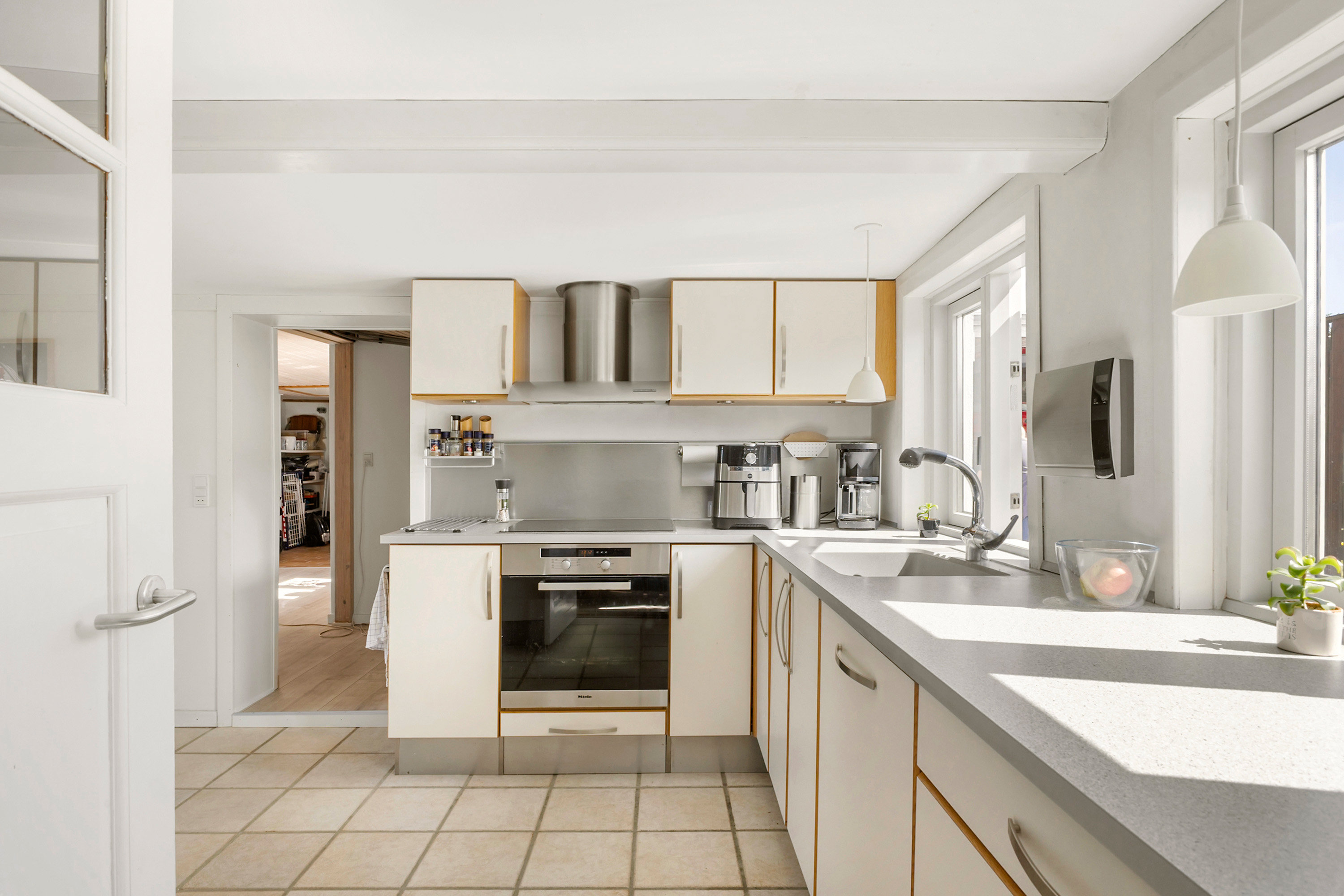 Fremhævet køkken billede i fuldskærmstilstand. Billede af Egeskov Bygade 49, Egeskov, 7000 Fredericia