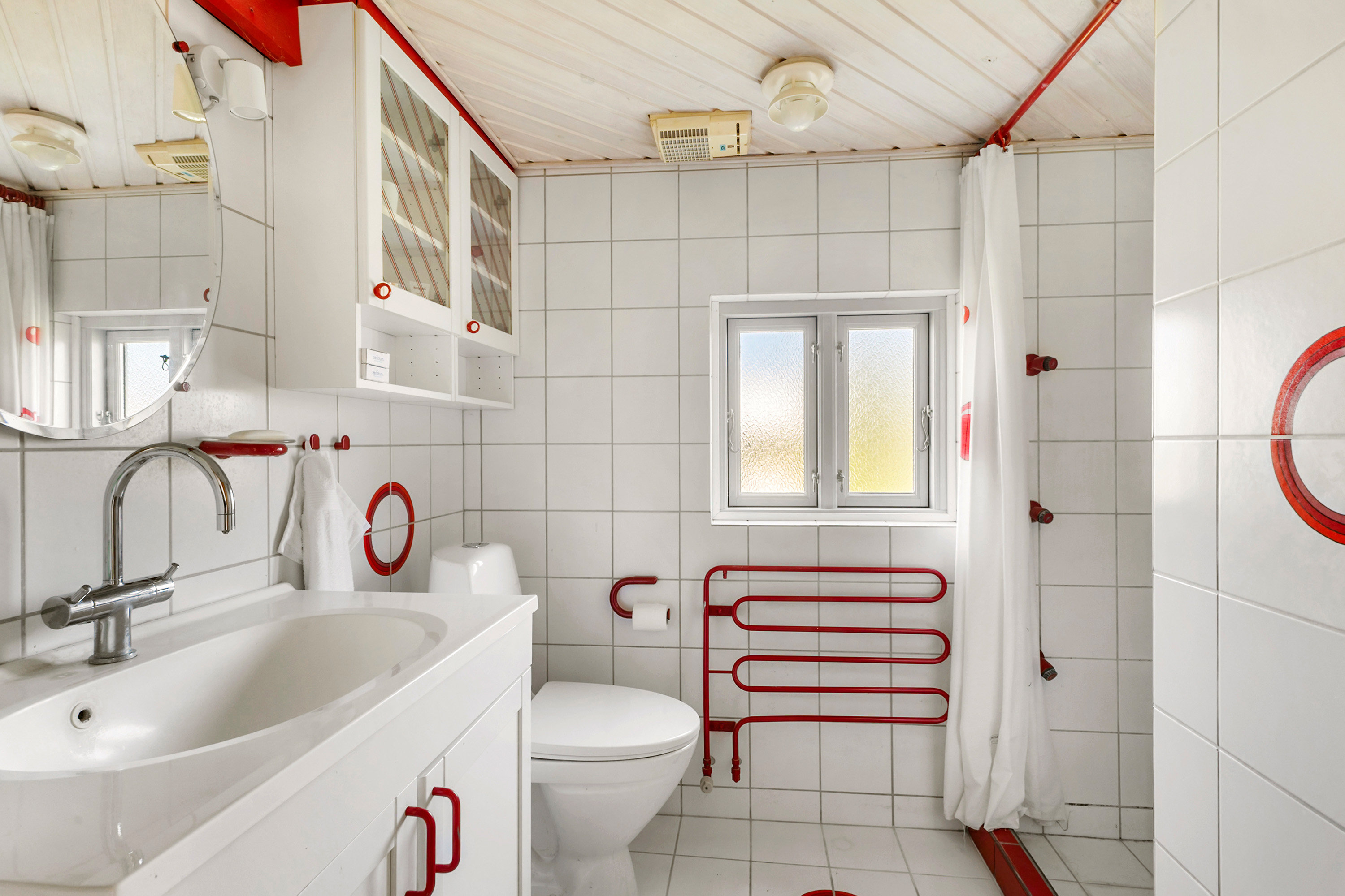 Fremhævet badeværelse billede i fuldskærmstilstand. Billede af Egeskov Bygade 49, Egeskov, 7000 Fredericia