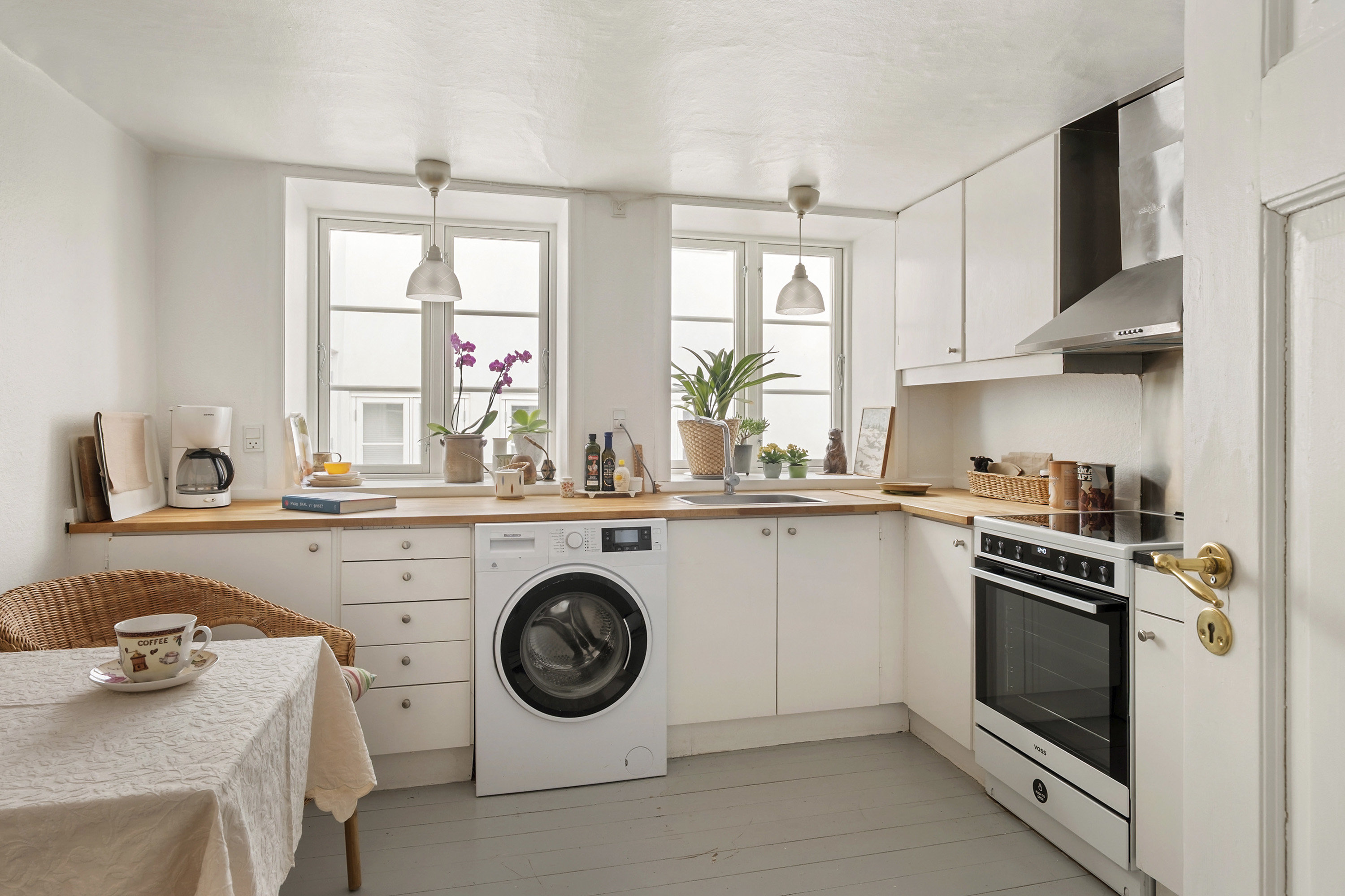 Fremhævet køkken billede i fuldskærmstilstand. Billede af Torvegade 1C, 1. th., 3000 Helsingør