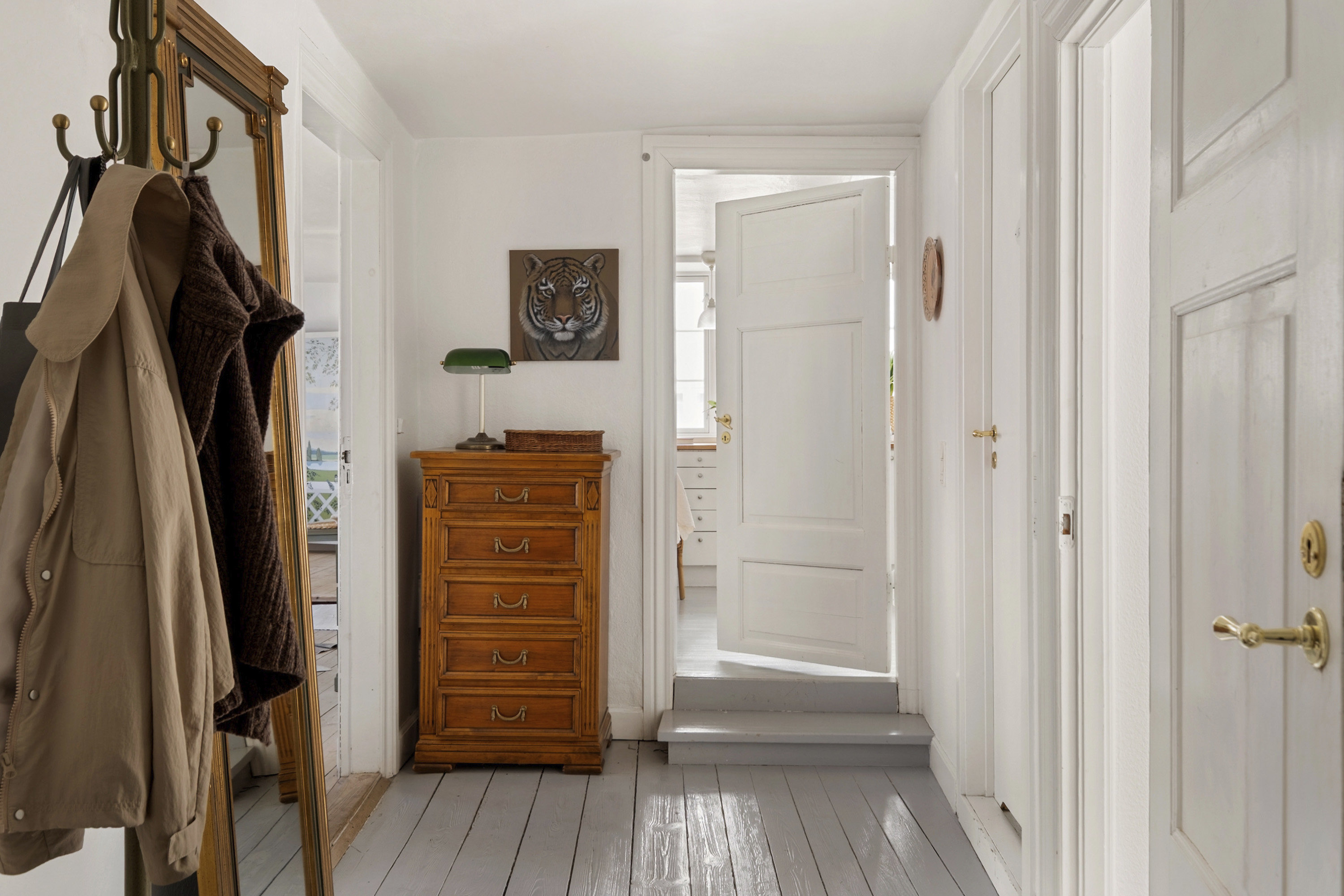 Fremhævet værelse billede i fuldskærmstilstand. Billede af Torvegade 1C, 1. th., 3000 Helsingør