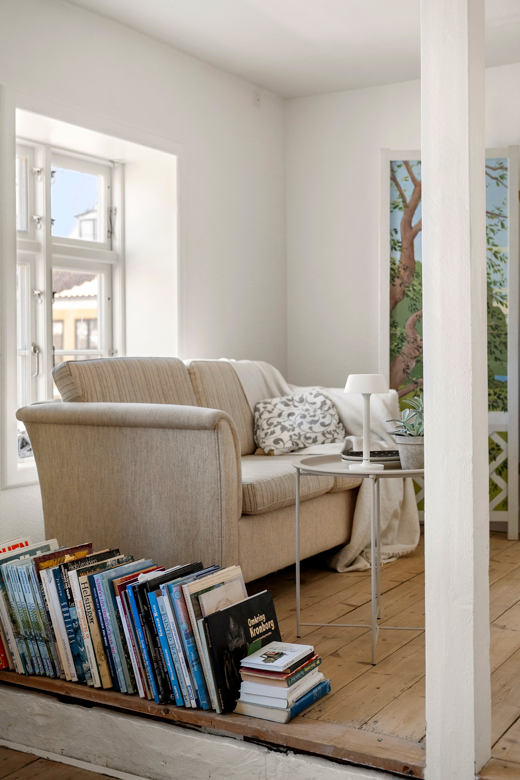 Fremhævet stue billede i fuldskærmstilstand. Billede af Torvegade 1C, 1. th., 3000 Helsingør