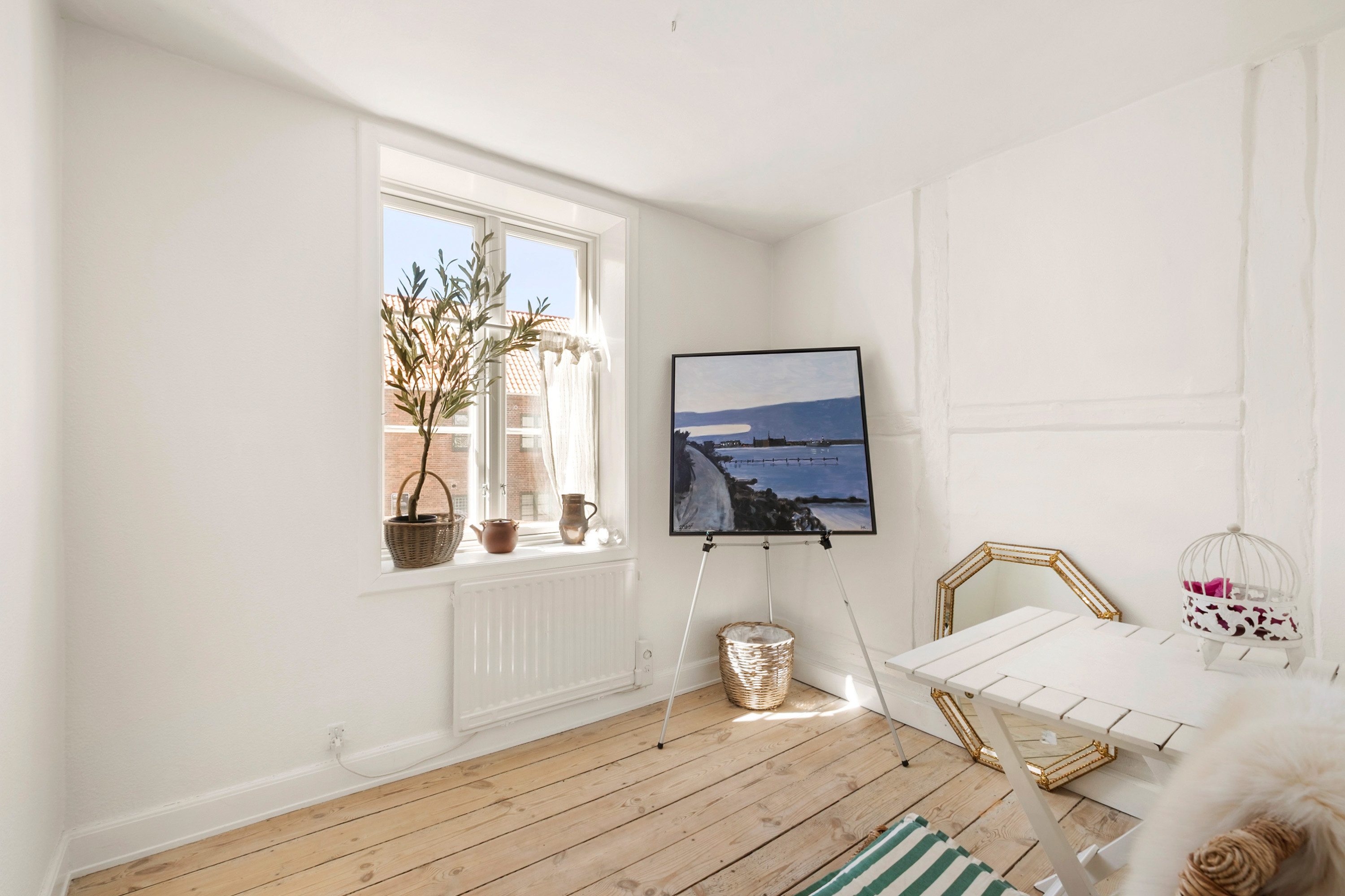 Fremhævet værelse billede i fuldskærmstilstand. Billede af Torvegade 1C, 1. th., 3000 Helsingør