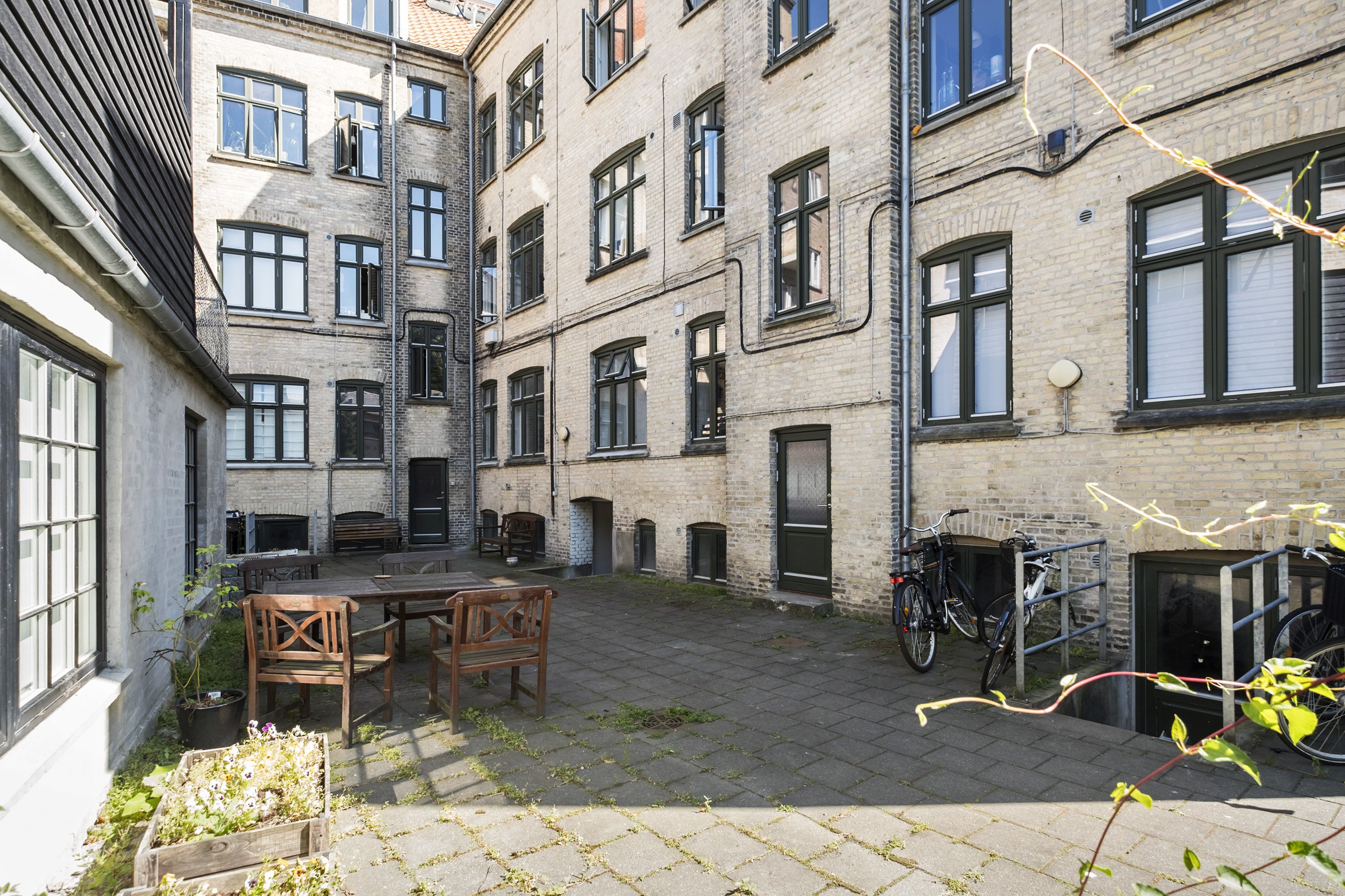 Fremhævet ejendommen billede i fuldskærmstilstand. Billede af Vesterbro 39, st.. tv., 9000 Aalborg