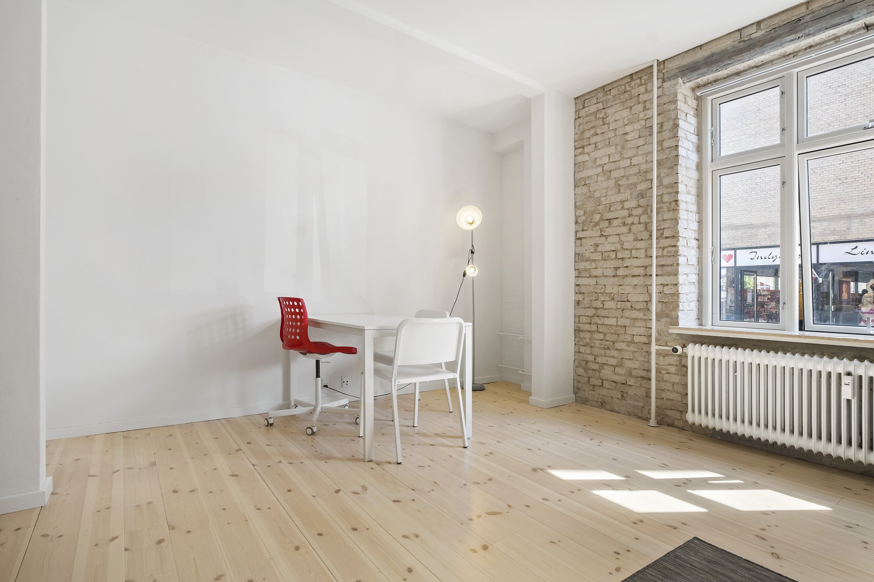 Fremhævet stue billede i fuldskærmstilstand. Billede af Vesterbro 39, st.. tv., 9000 Aalborg