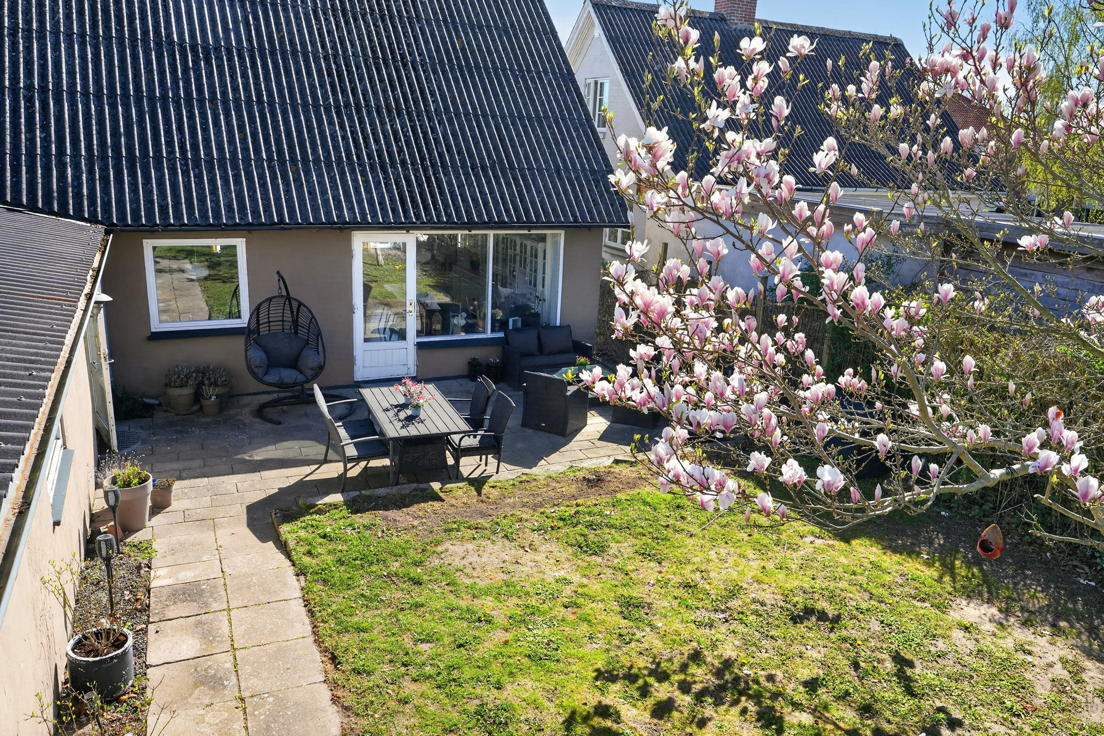 Fremhævet terrasse billede i fuldskærmstilstand. Billede af Kirkevej 7, 4532 Gislinge