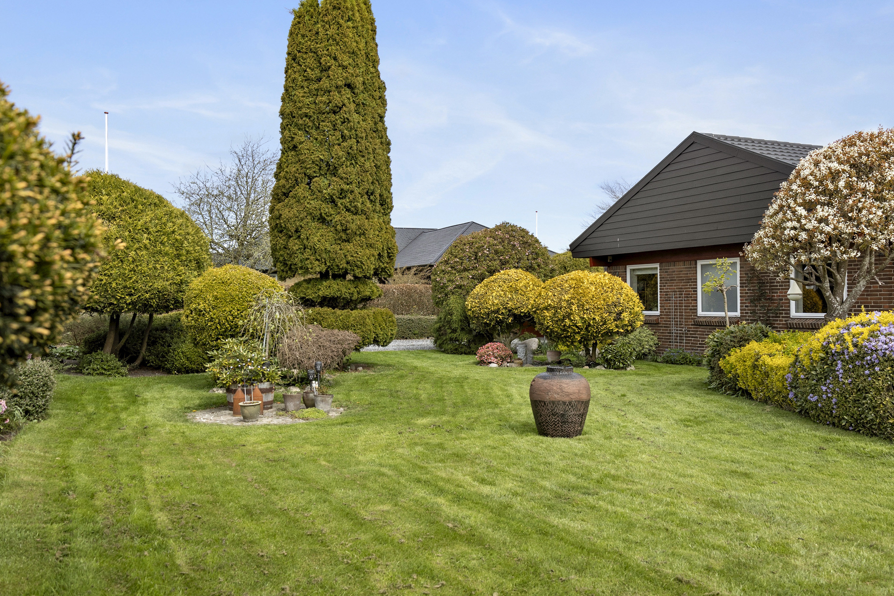 Fremhævet ejendommen billede i fuldskærmstilstand. Billede af Hvedevænget 34, 6600 Vejen