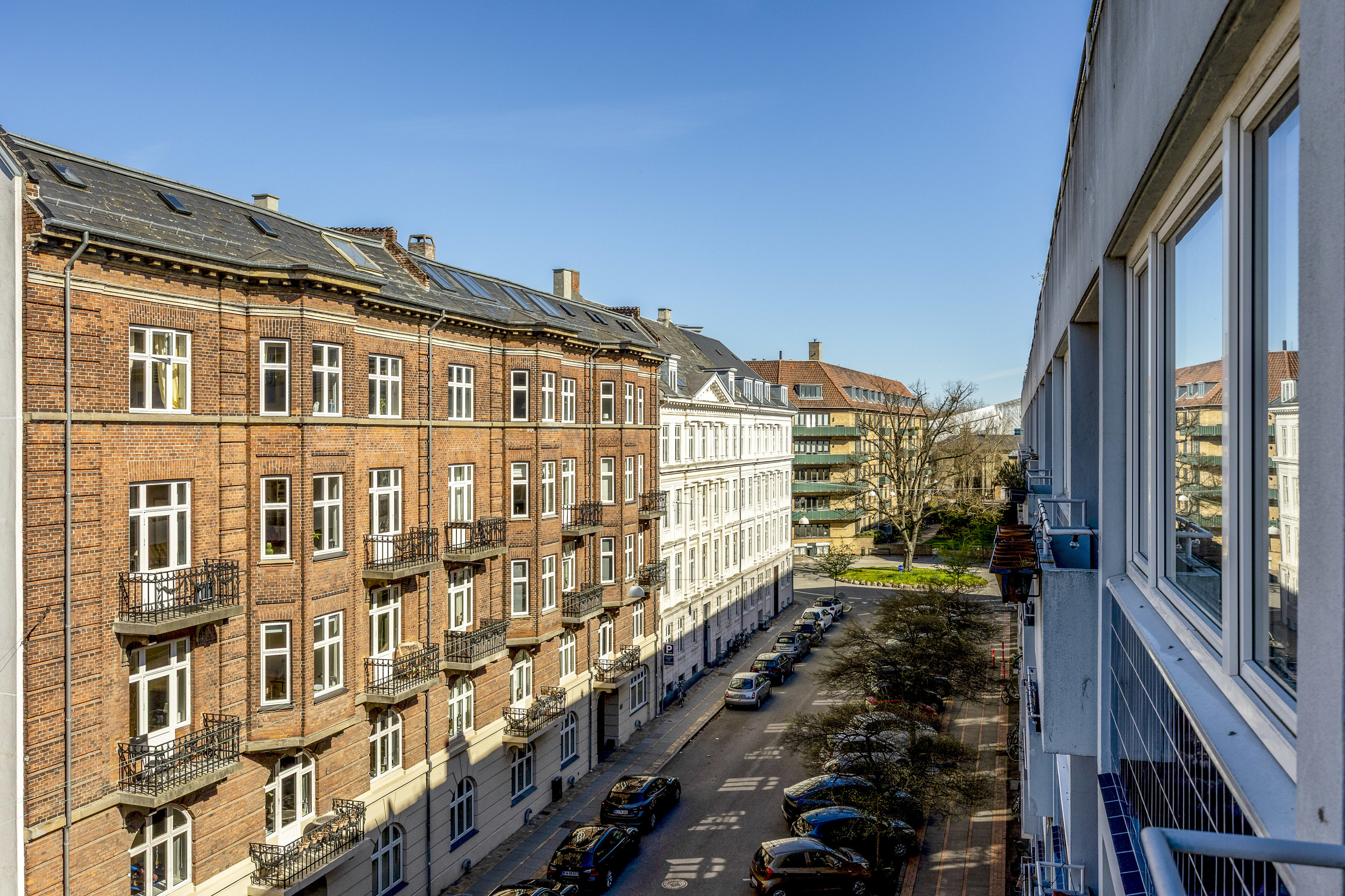 Fremhævet  billede i fuldskærmstilstand. Billede af Bianco Lunos Alle 2B, 4. mf., 1868 Frederiksberg C