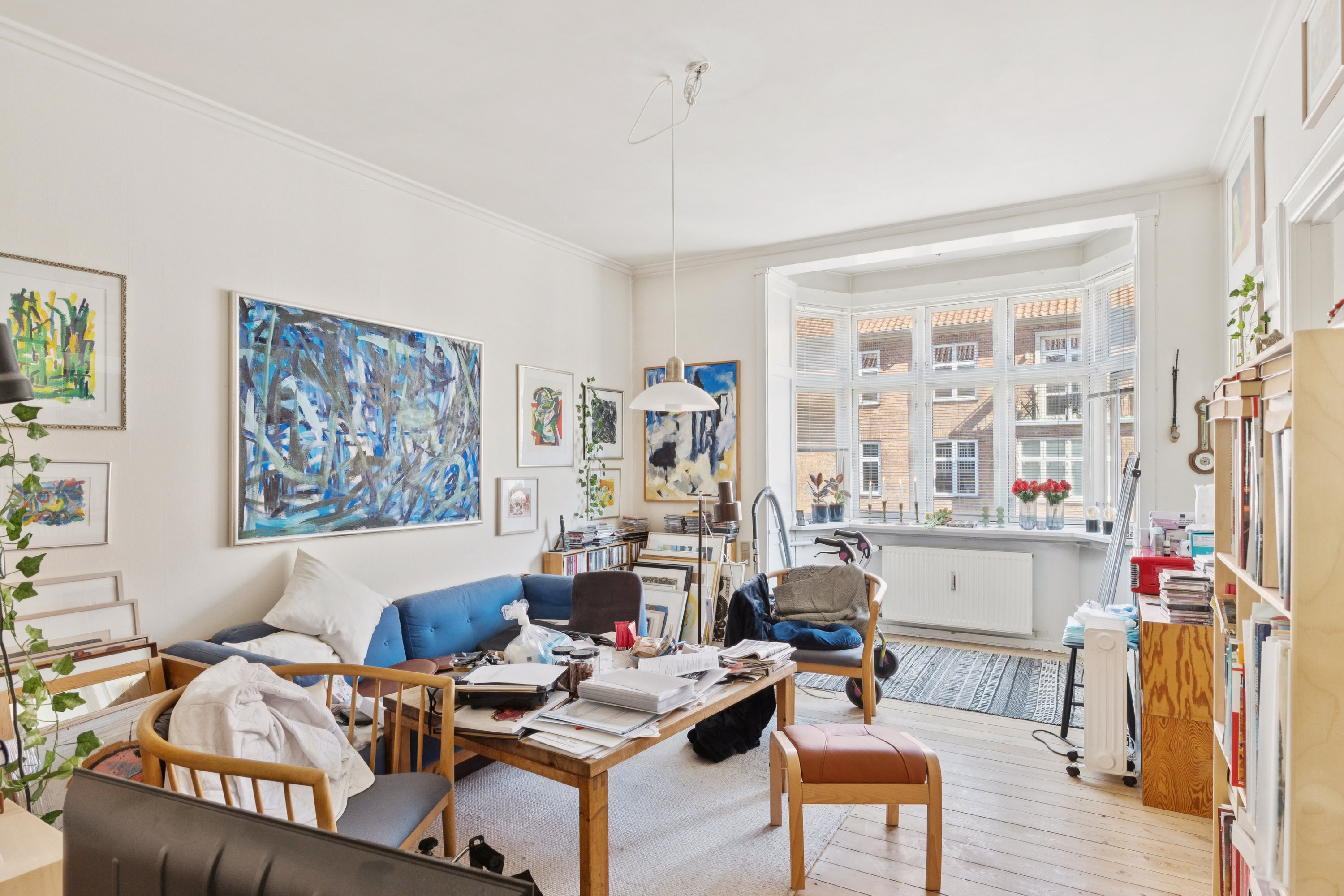 Fremhævet stue billede i fuldskærmstilstand. Billede af Rasmus Rasks Vej 4, 3. th., 2500 Valby