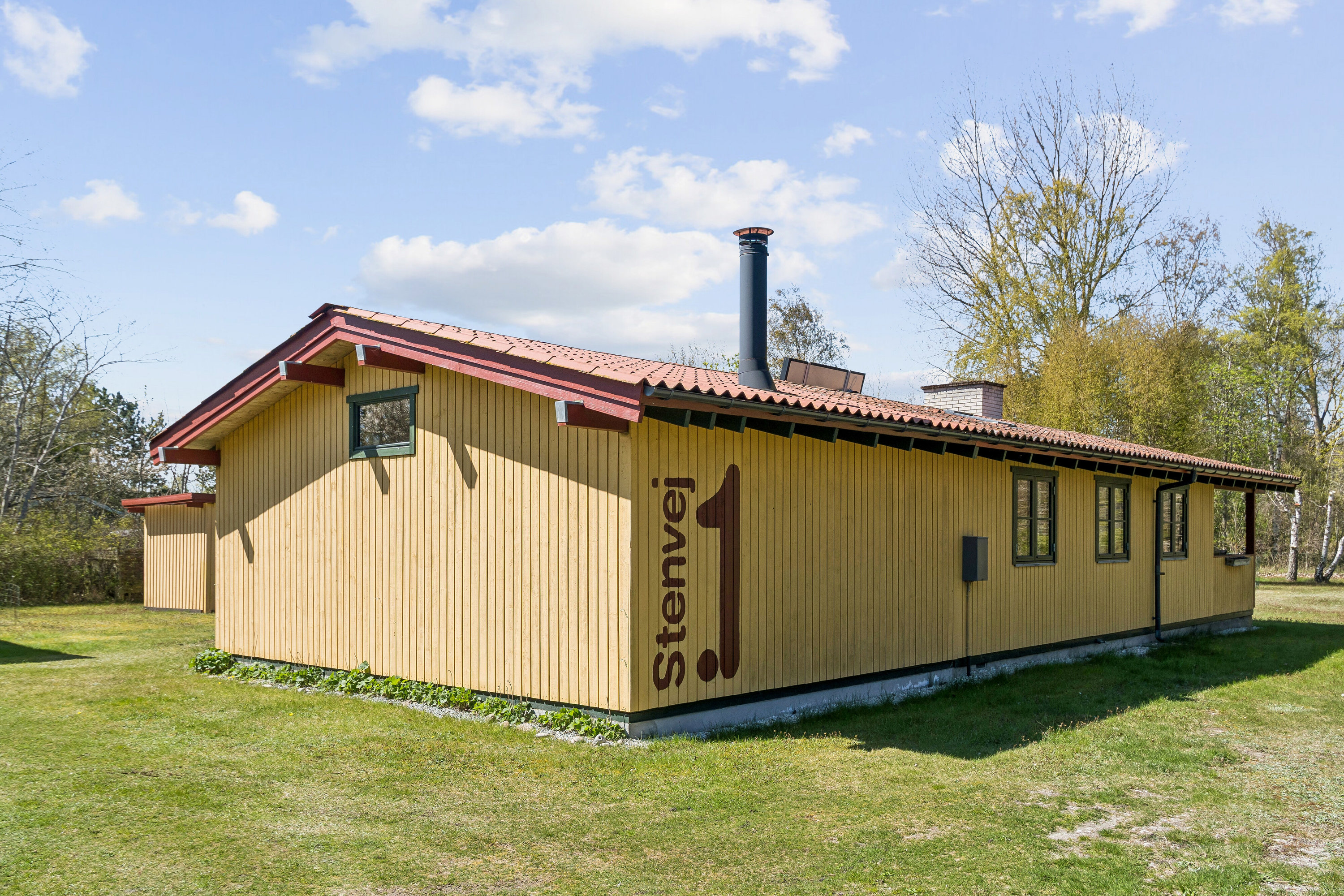 Fremhævet ejendommen billede i fuldskærmstilstand. Billede af Stenvej 1, Ellinge Lyng, 4560 Vig