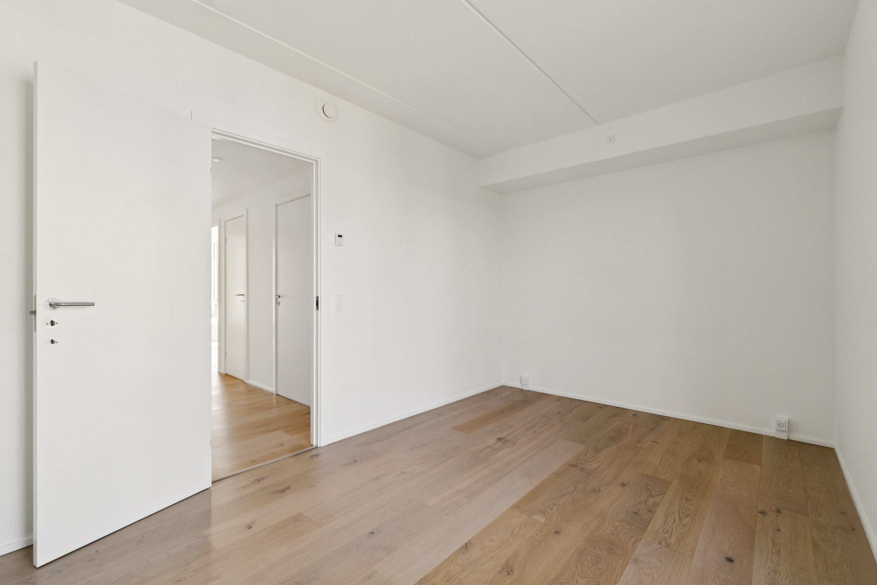 Fremhævet indendørs billede i fuldskærmstilstand. Billede af Ved Amagerbanen 35E, 1. th., 2300 København S