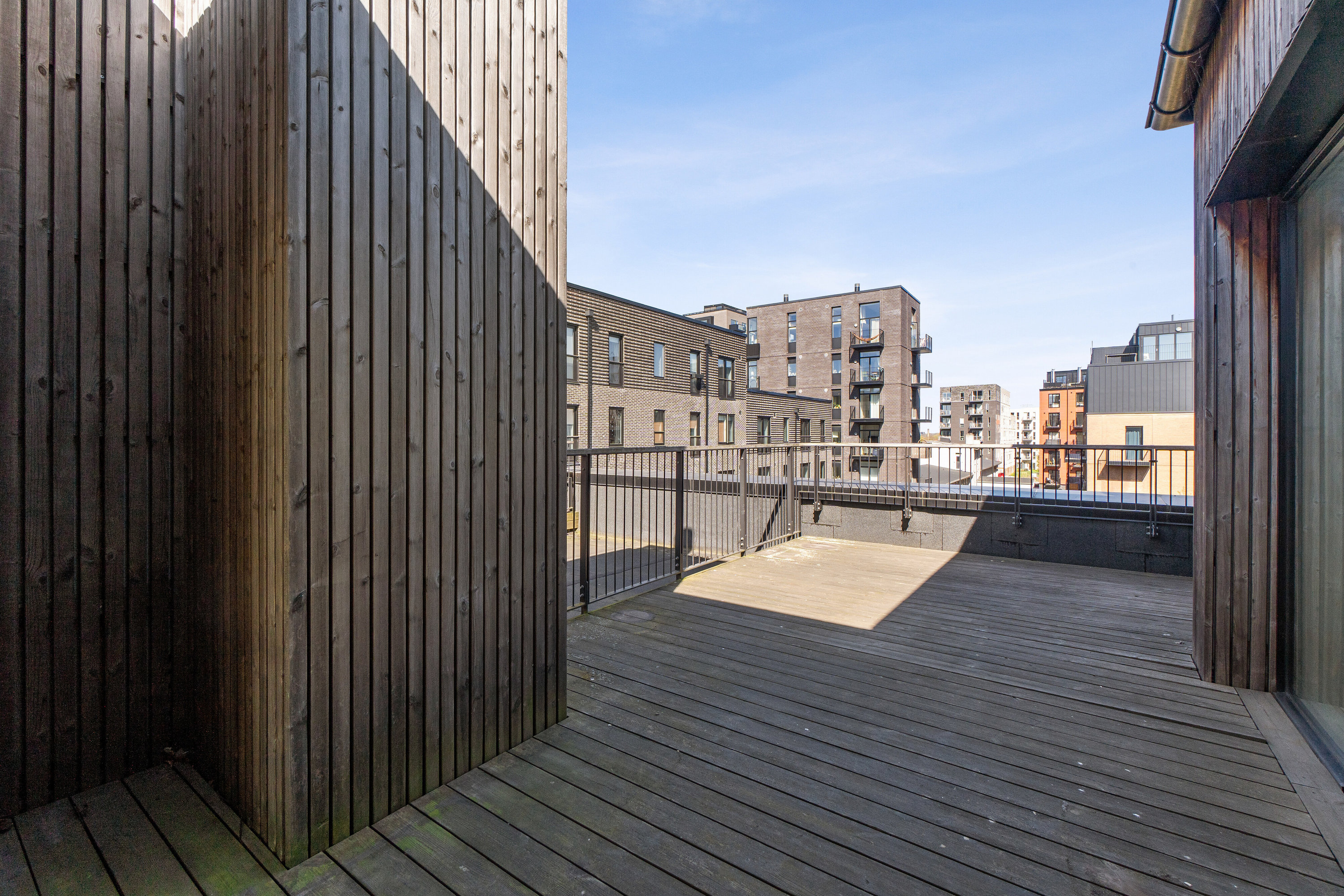 Fremhævet terrasse billede i fuldskærmstilstand. Billede af Ved Amagerbanen 35E, 1. th., 2300 København S