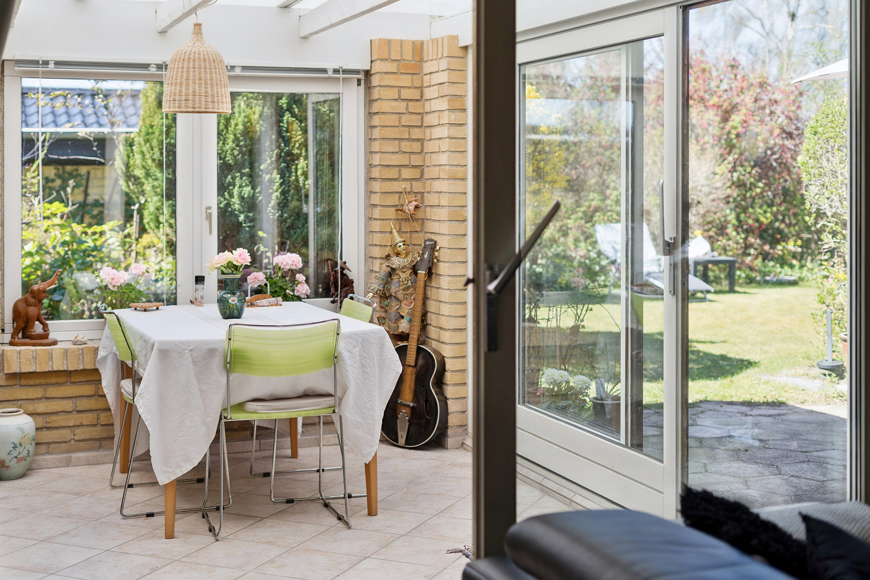 Fremhævet baghave billede i fuldskærmstilstand. Billede af Horsevænget 2, 4130 Viby Sjælland