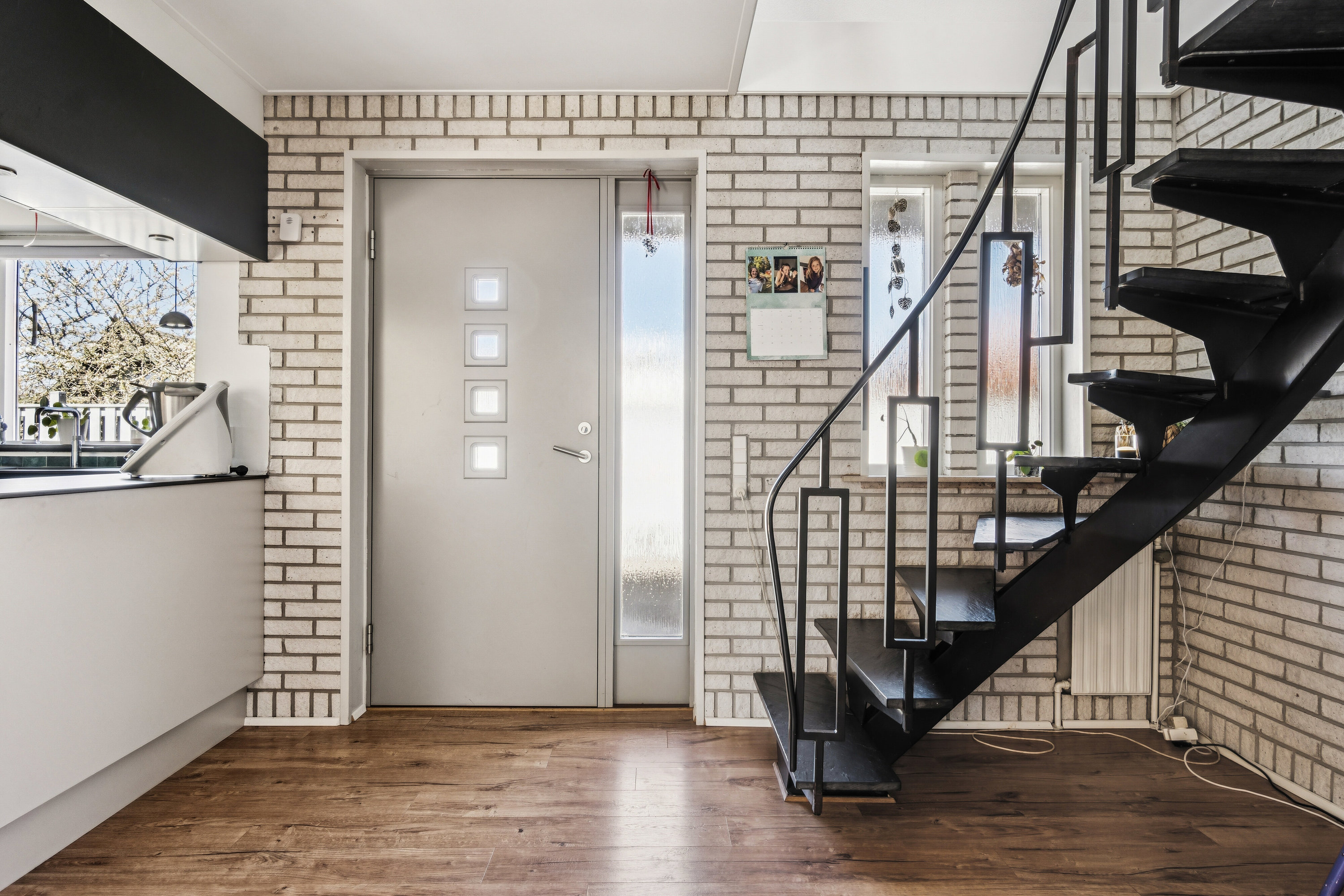 Fremhævet entré billede i fuldskærmstilstand. Billede af Nyker Hovedgade 18A, Nyker, 3700 Rønne
