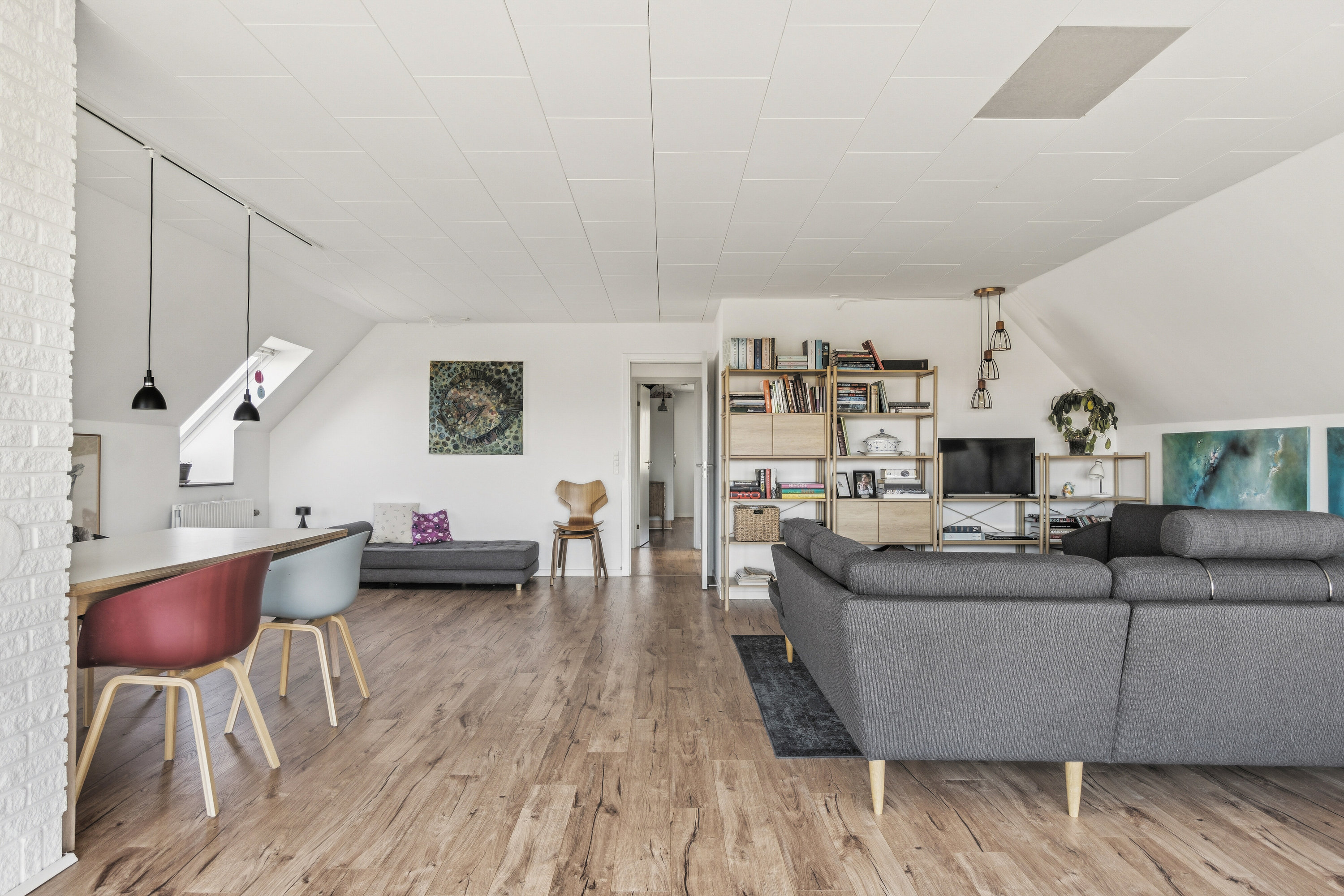 Fremhævet stue billede i fuldskærmstilstand. Billede af Nyker Hovedgade 18A, Nyker, 3700 Rønne