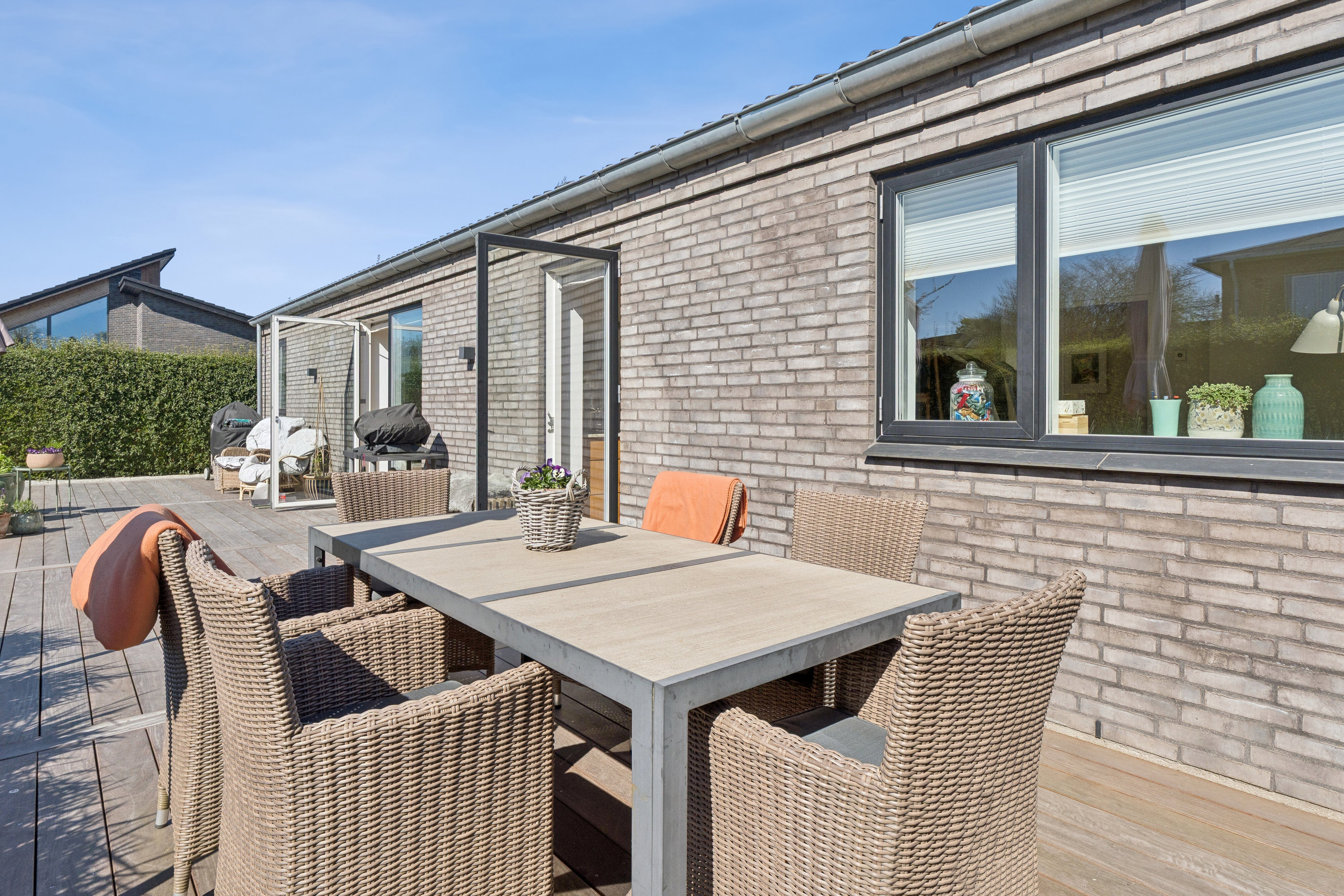 Fremhævet terrasse billede i fuldskærmstilstand. Billede af Strøbyvej 11B, 2650 Hvidovre