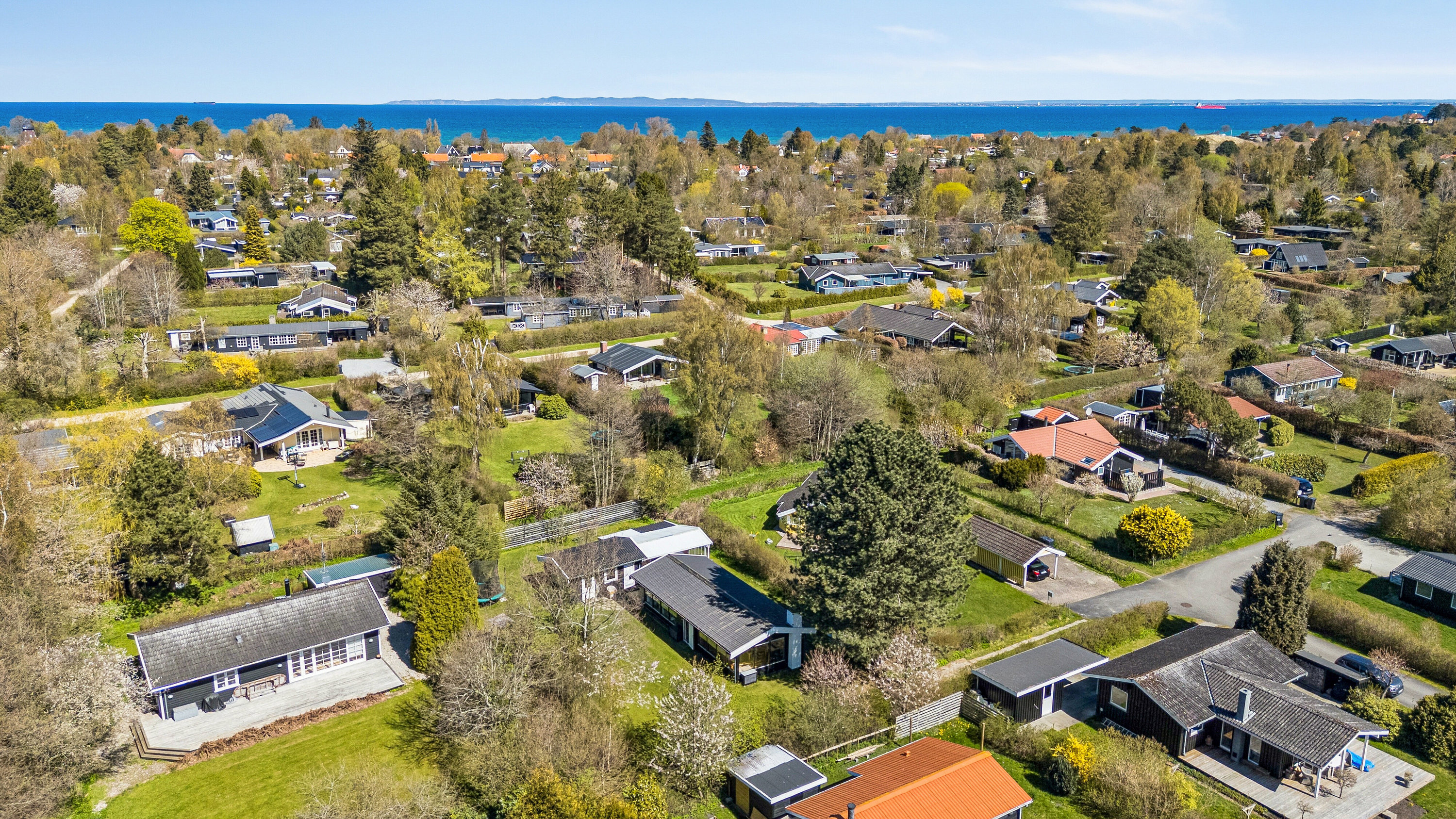 Fremhævet luftfoto billede i fuldskærmstilstand. Billede af Sneppevej 52, 3120 Dronningmølle