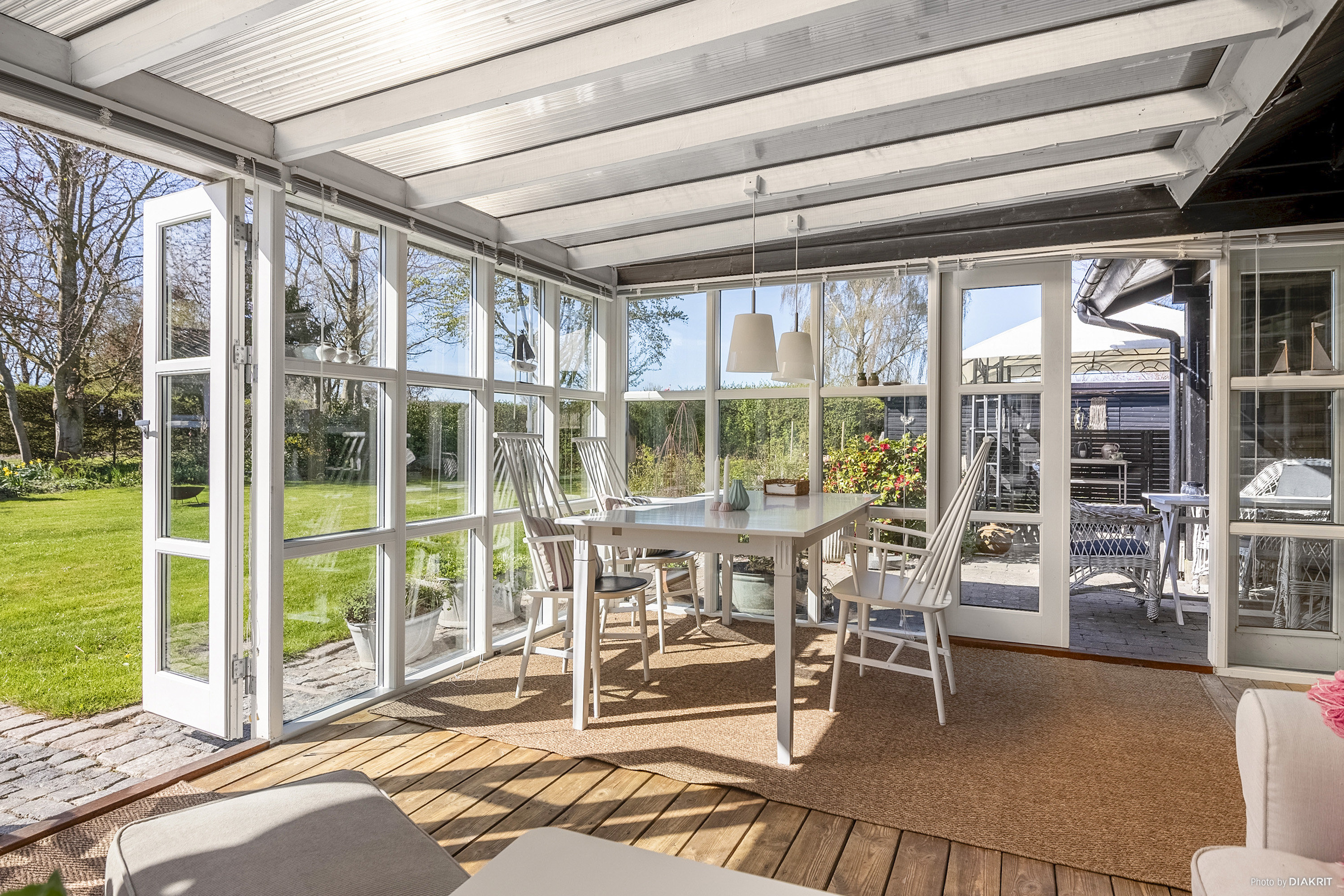 Fremhævet spisestue billede i fuldskærmstilstand. Billede af Hasselvænget 17, Dyngby Strand, 8300 Odder