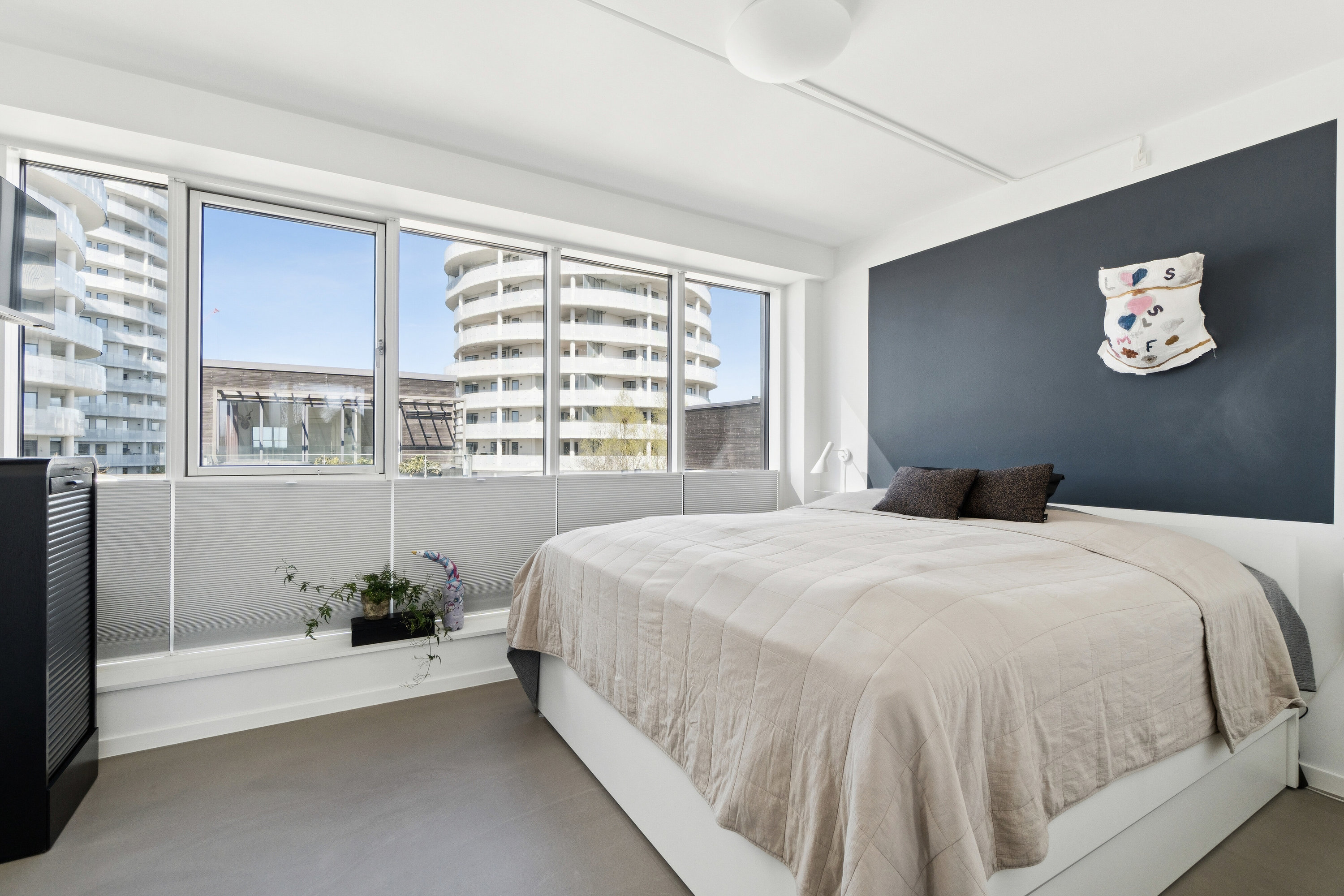 Fremhævet soveværelse billede i fuldskærmstilstand. Billede af Rundholtsvej 41, 2300 København S