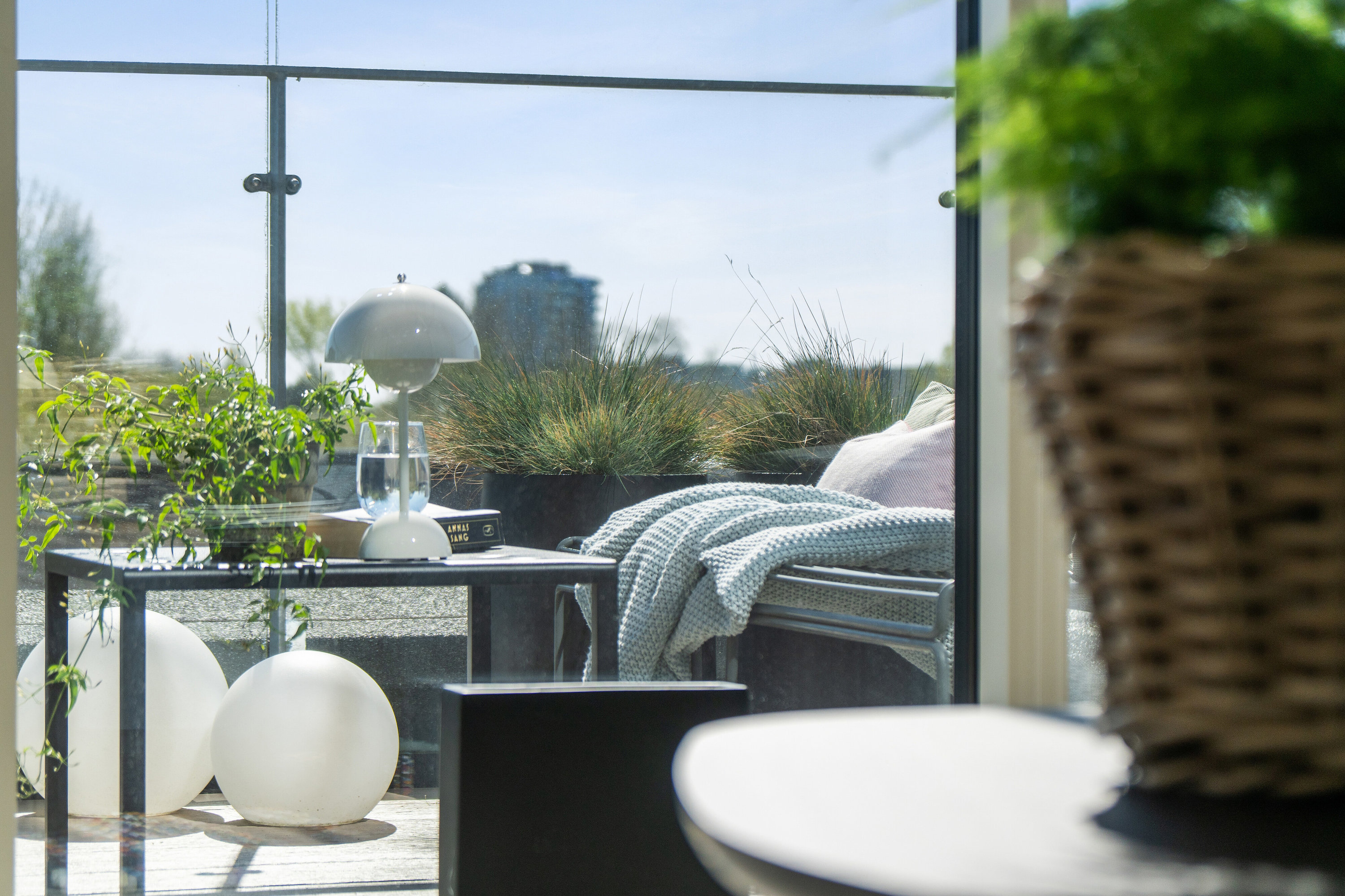 Fremhævet stue billede i fuldskærmstilstand. Billede af Rundholtsvej 41, 2300 København S