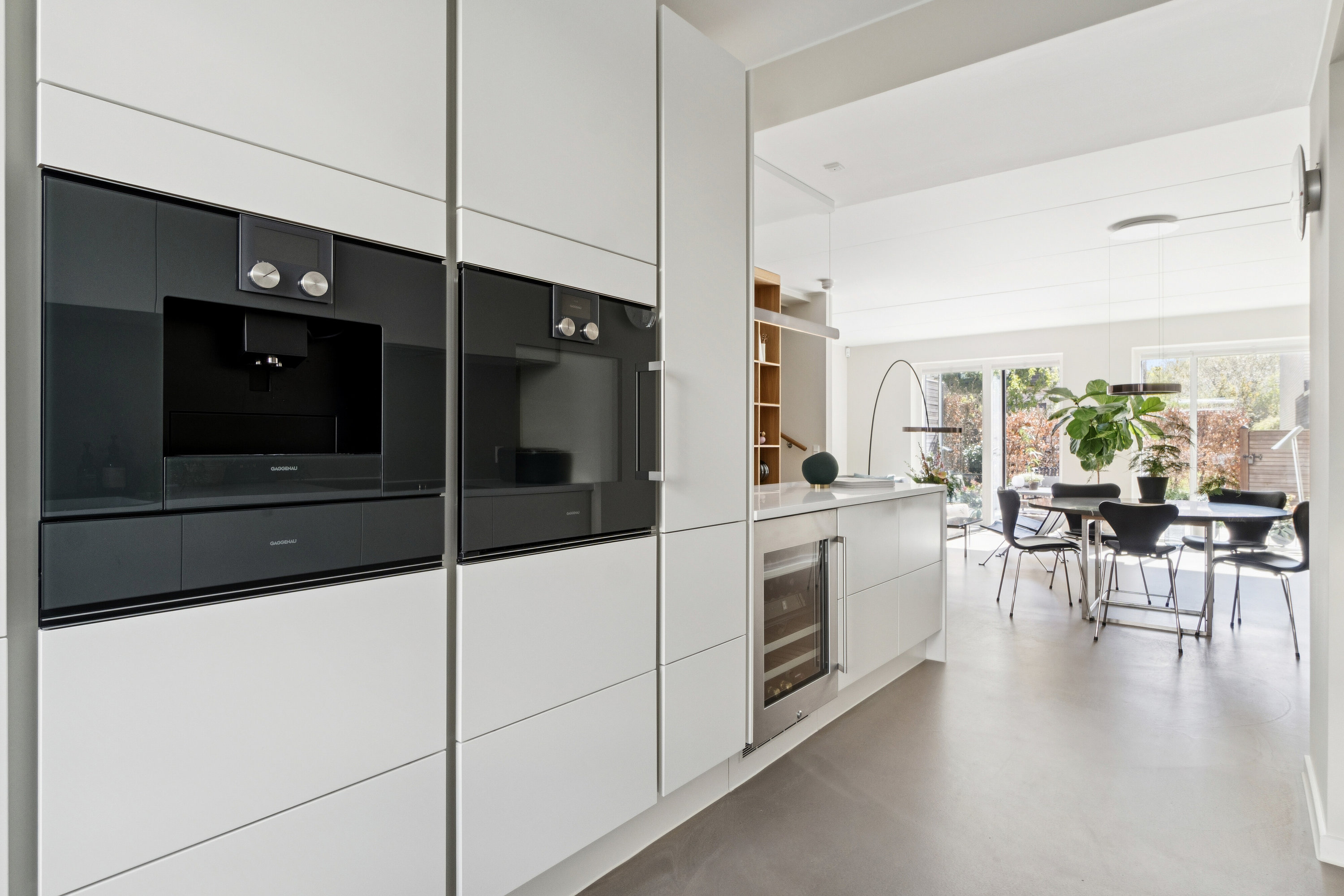 Fremhævet køkken billede i fuldskærmstilstand. Billede af Rundholtsvej 41, 2300 København S