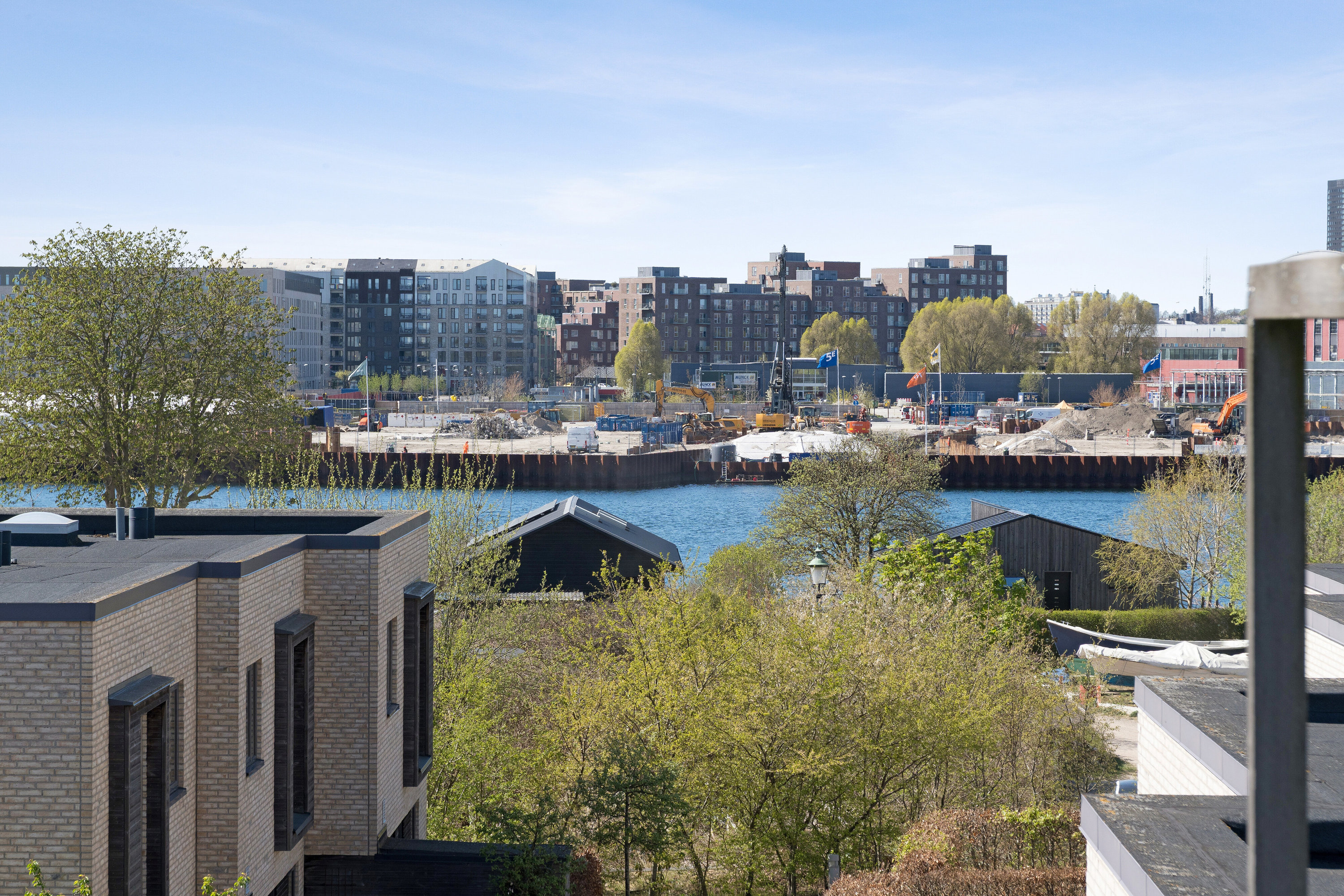 Fremhævet omgivelser billede i fuldskærmstilstand. Billede af Rundholtsvej 41, 2300 København S