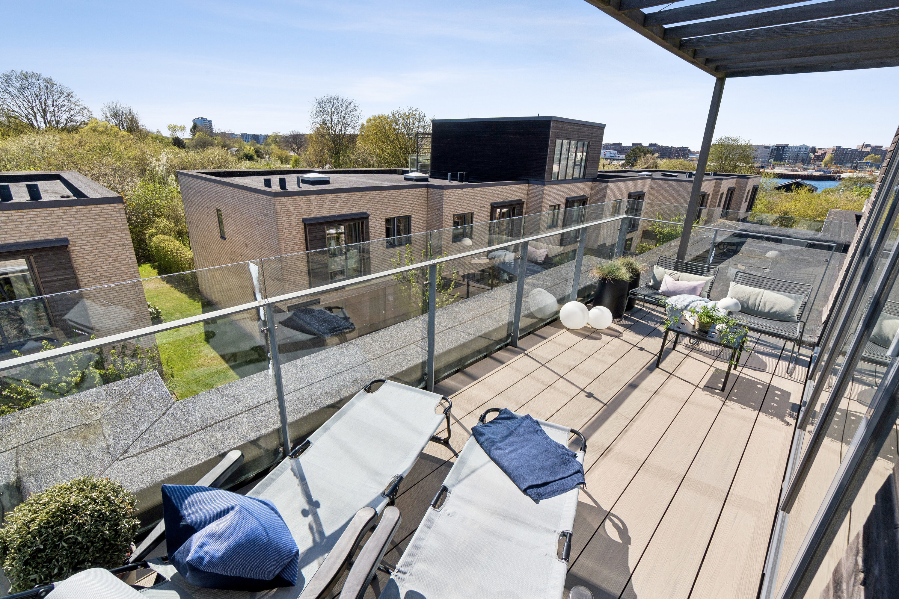 Fremhævet altan billede i fuldskærmstilstand. Billede af Rundholtsvej 41, 2300 København S