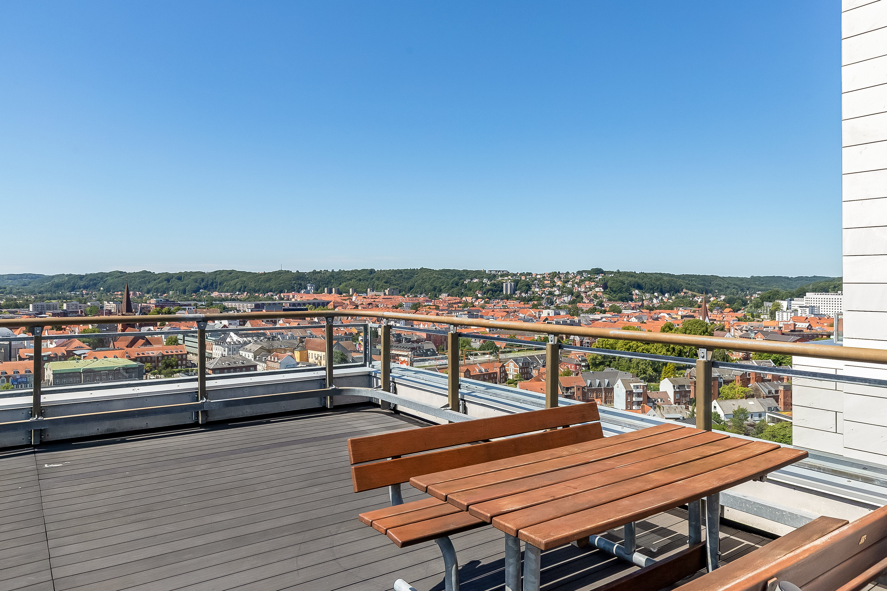 Fremhævet tagterrasse billede i fuldskærmstilstand. Billede af Den Hvide Facet 1, 5. c., Centrum, 7100 Vejle