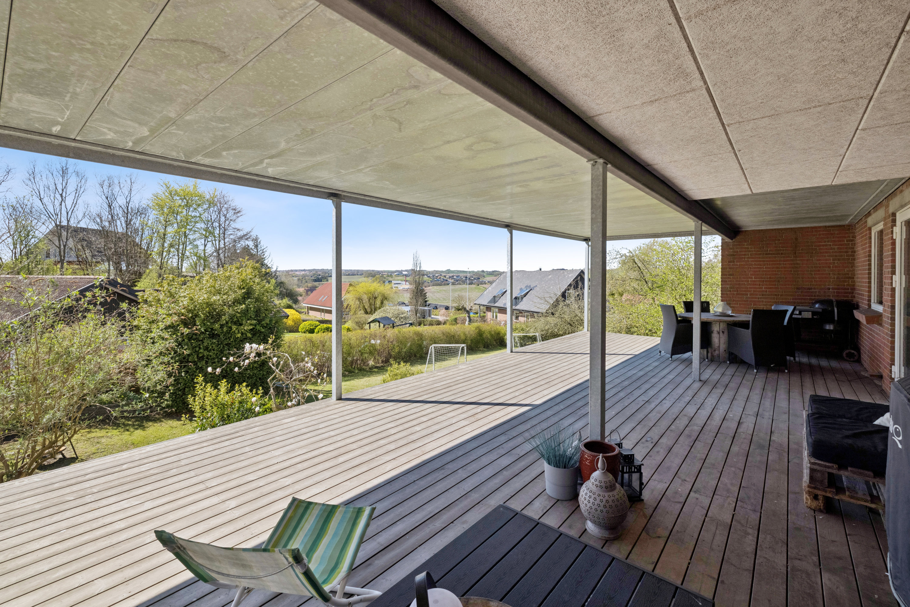 Fremhævet terrasse billede i fuldskærmstilstand. Billede af Glentehøj 24, 8410 Rønde