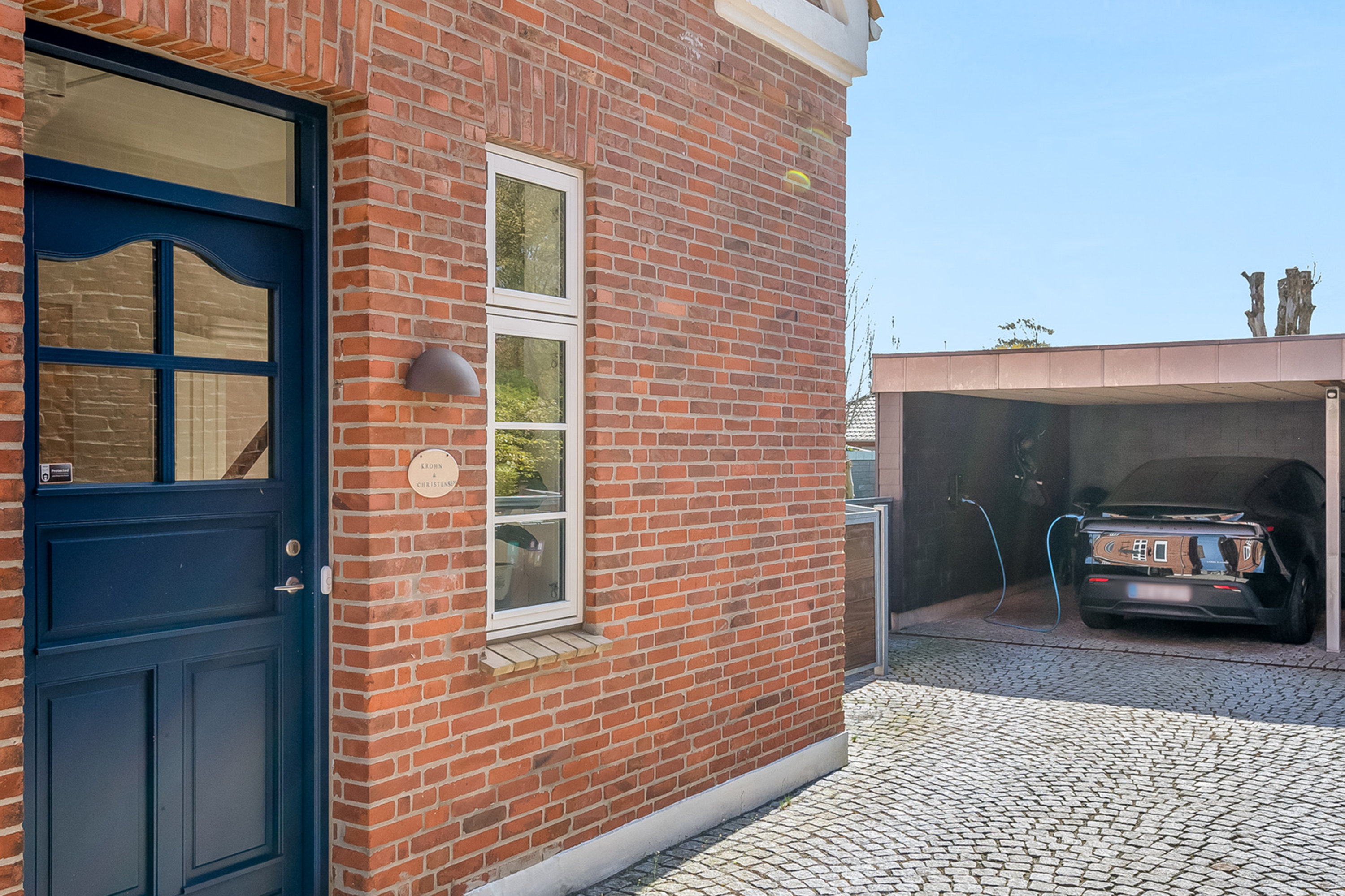Fremhævet facade billede i fuldskærmstilstand. Billede af Stausvej 11, 6800 Varde