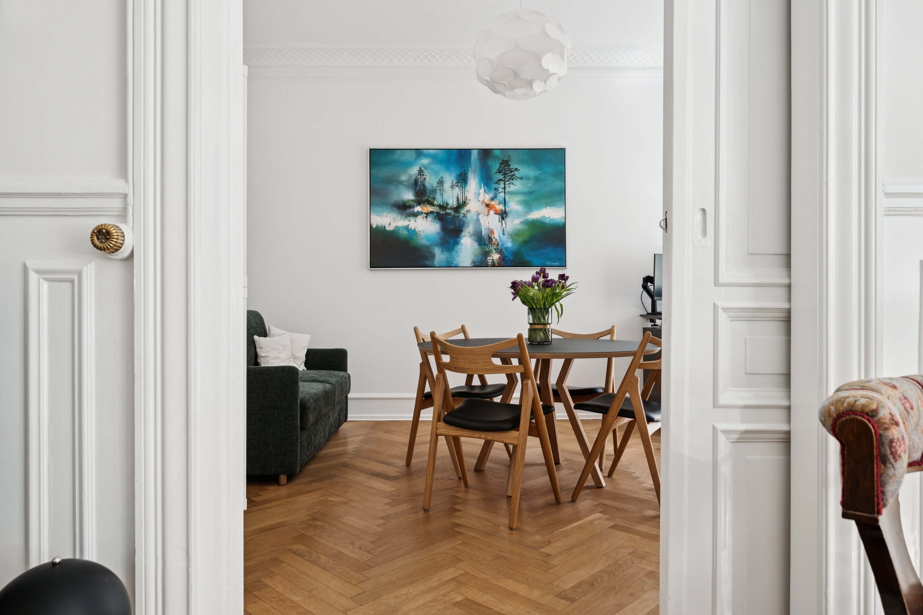 Fremhævet stue billede i fuldskærmstilstand. Billede af Kochsvej 6, st.. tv., 1812 Frederiksberg C