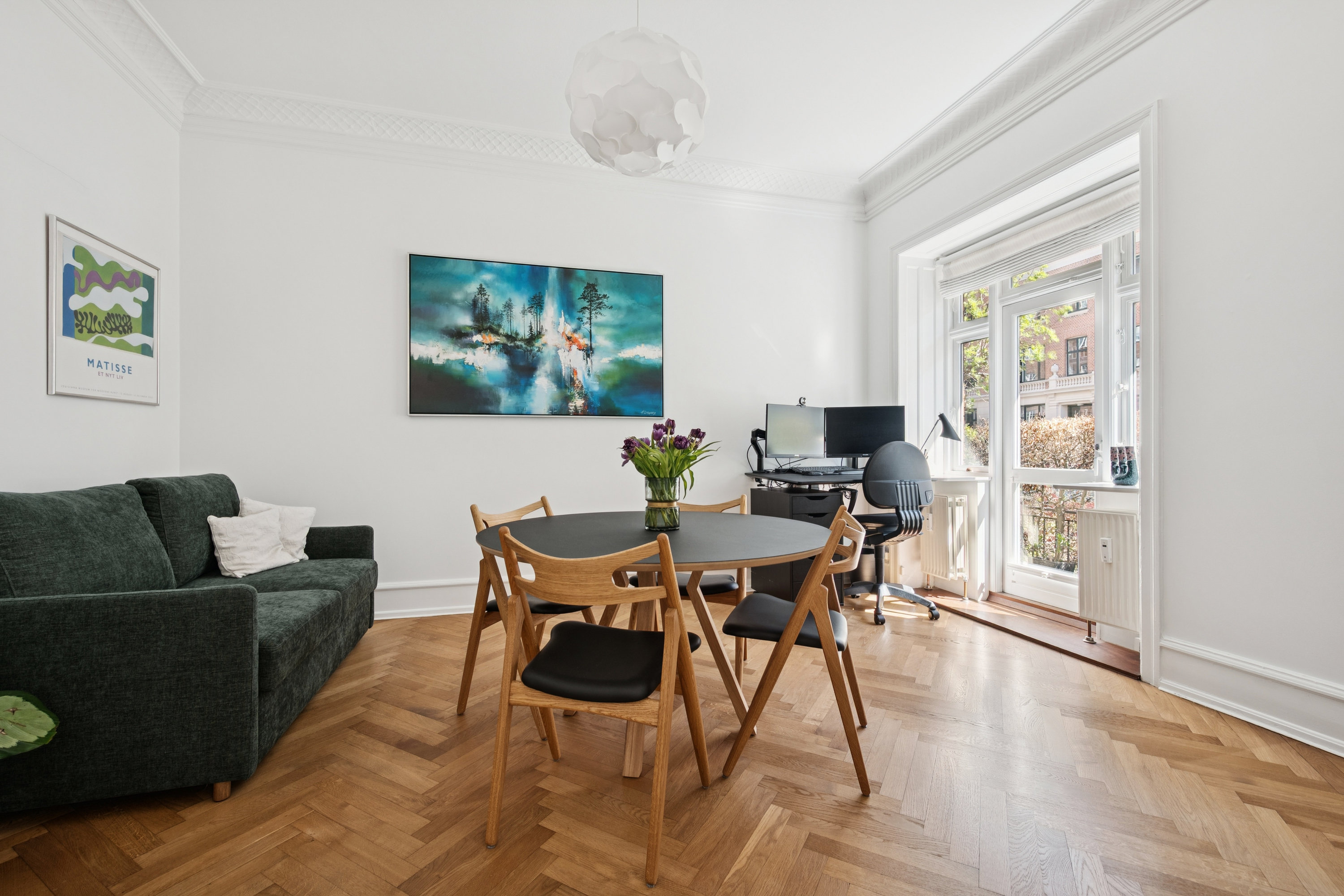 Fremhævet stue billede i fuldskærmstilstand. Billede af Kochsvej 6, st.. tv., 1812 Frederiksberg C