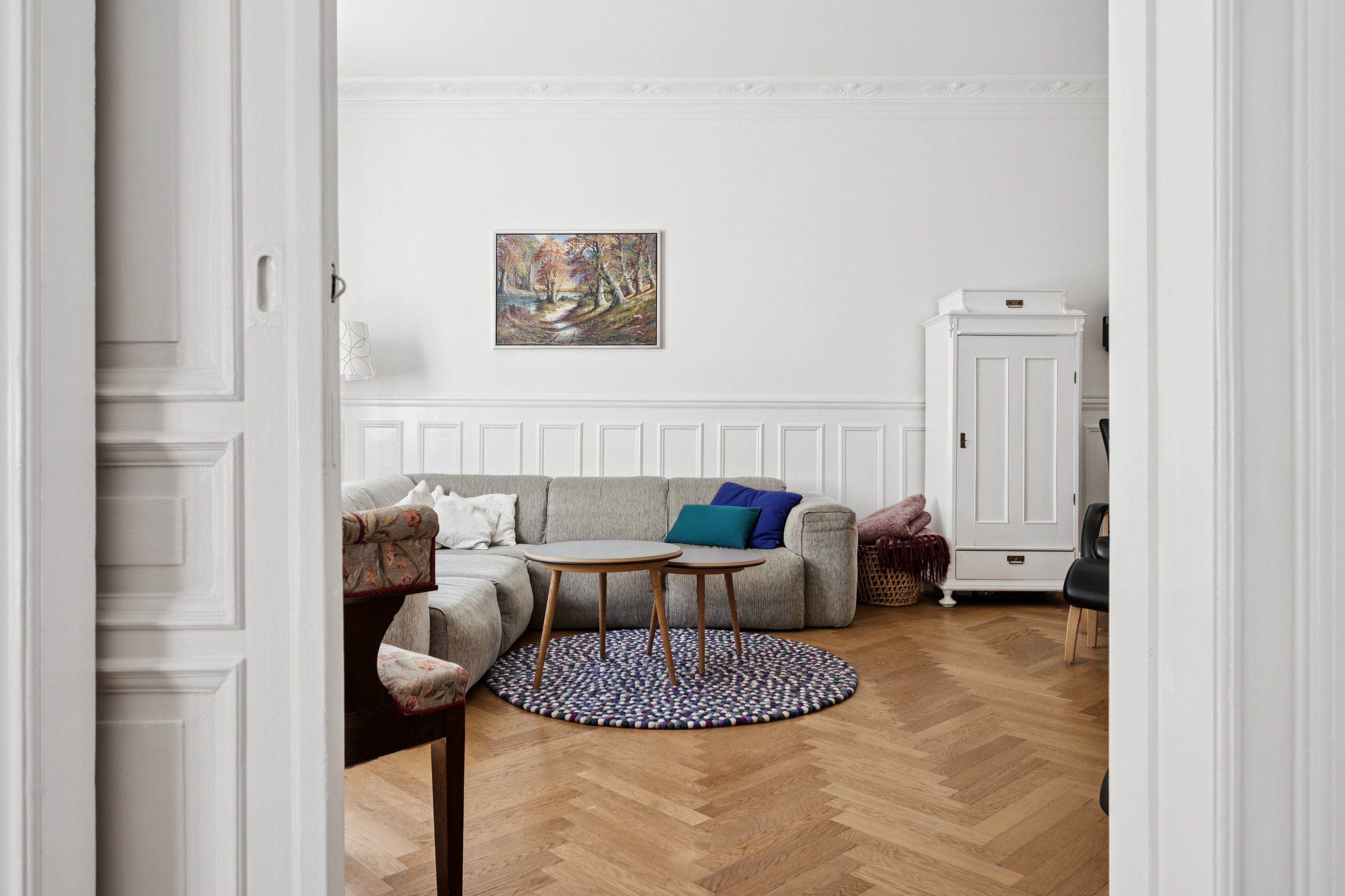 Fremhævet stue billede i fuldskærmstilstand. Billede af Kochsvej 6, st.. tv., 1812 Frederiksberg C