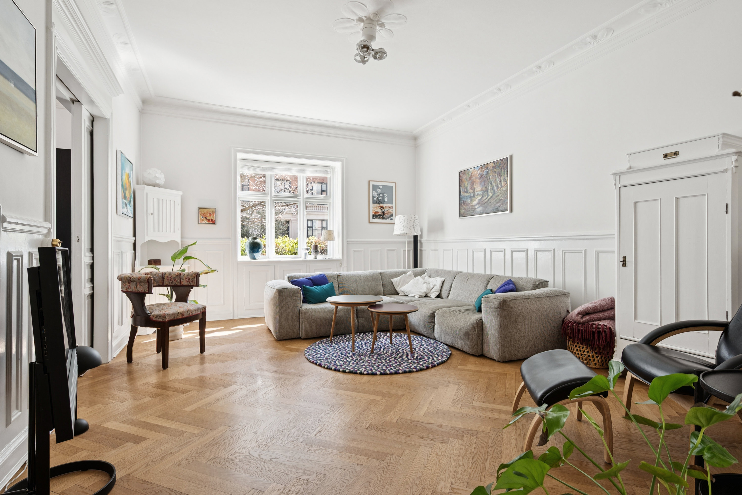 Fremhævet stue billede i fuldskærmstilstand. Billede af Kochsvej 6, st.. tv., 1812 Frederiksberg C