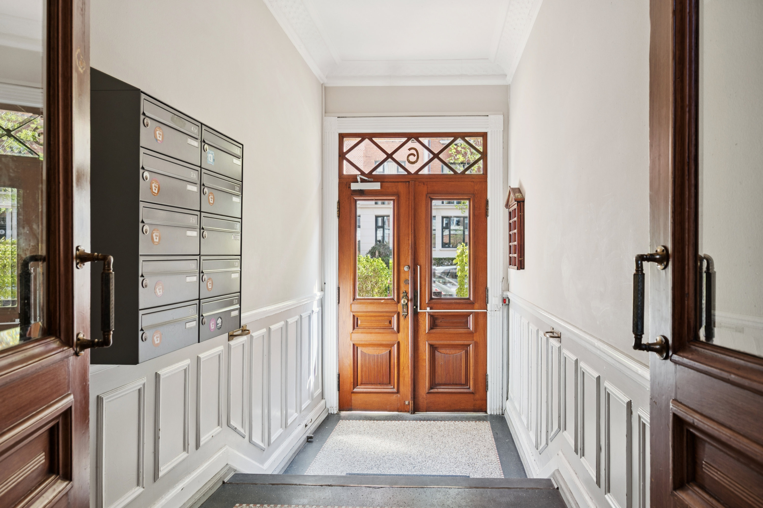 Fremhævet gang billede i fuldskærmstilstand. Billede af Kochsvej 6, st.. tv., 1812 Frederiksberg C