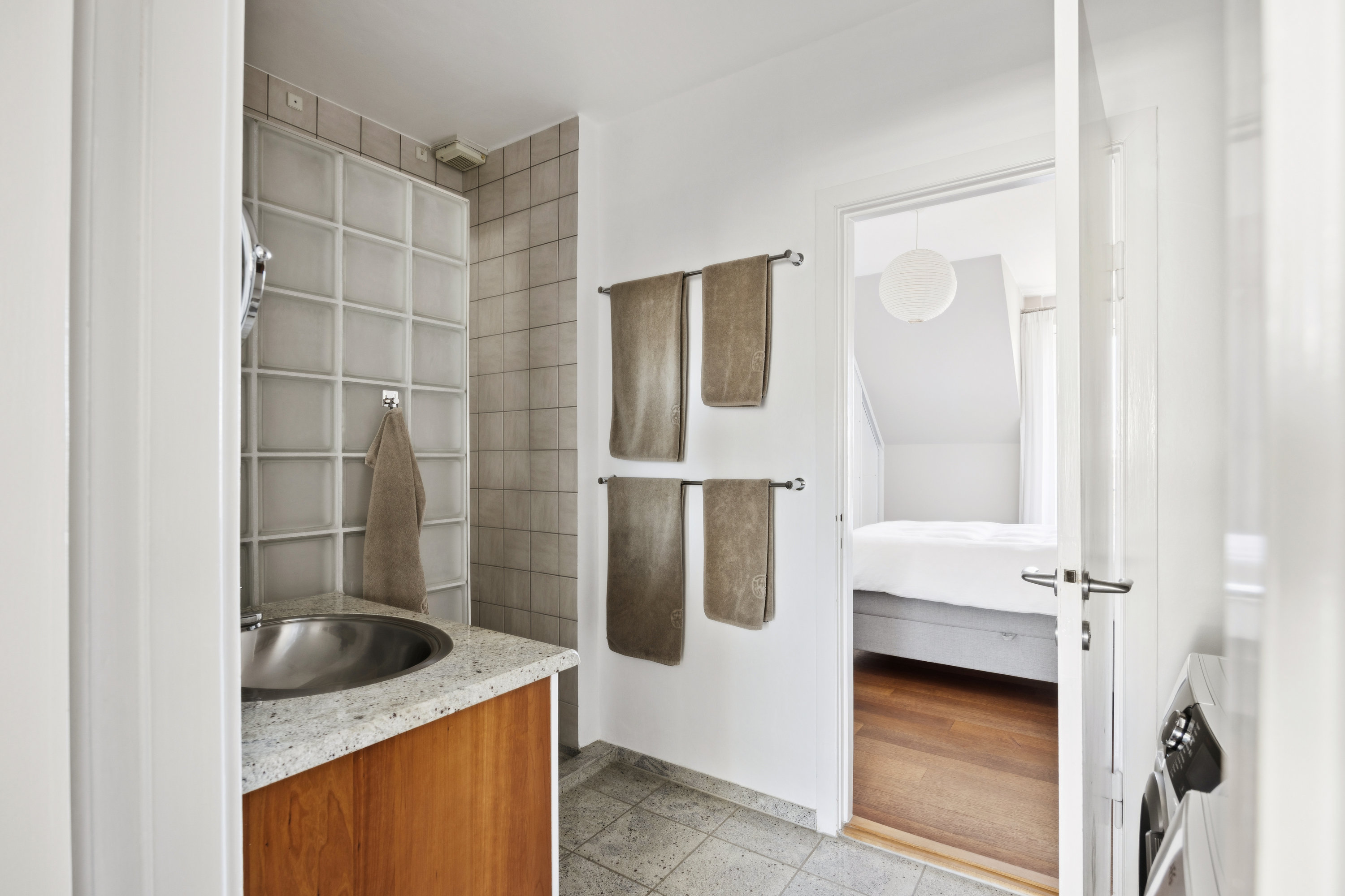 Fremhævet badeværelse billede i fuldskærmstilstand. Billede af Christian Winthers Vej 4B, 4. th., 1860 Frederiksberg C