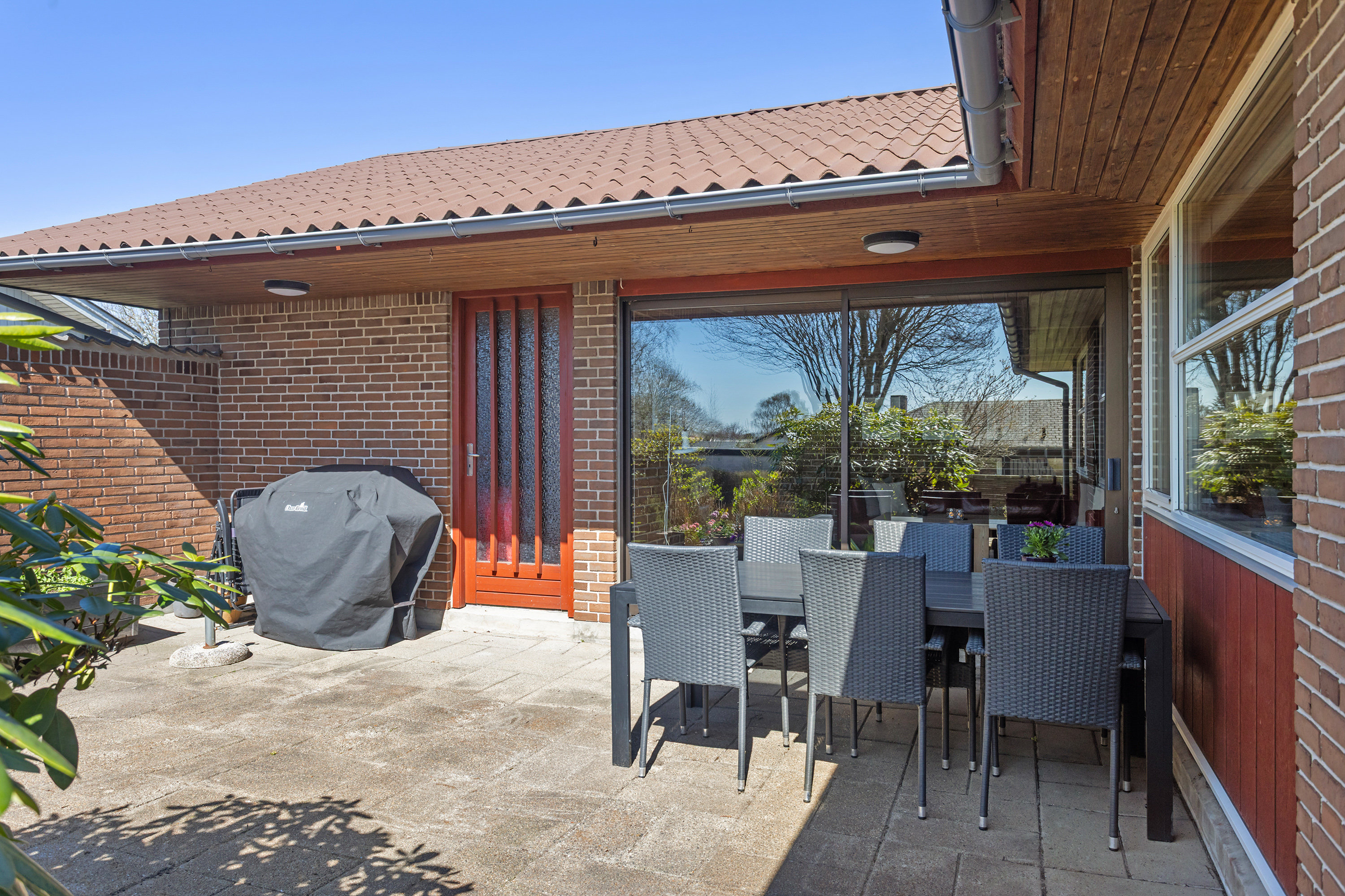 Fremhævet terrasse billede i fuldskærmstilstand. Billede af Eventyrvej 13, 9700 Brønderslev