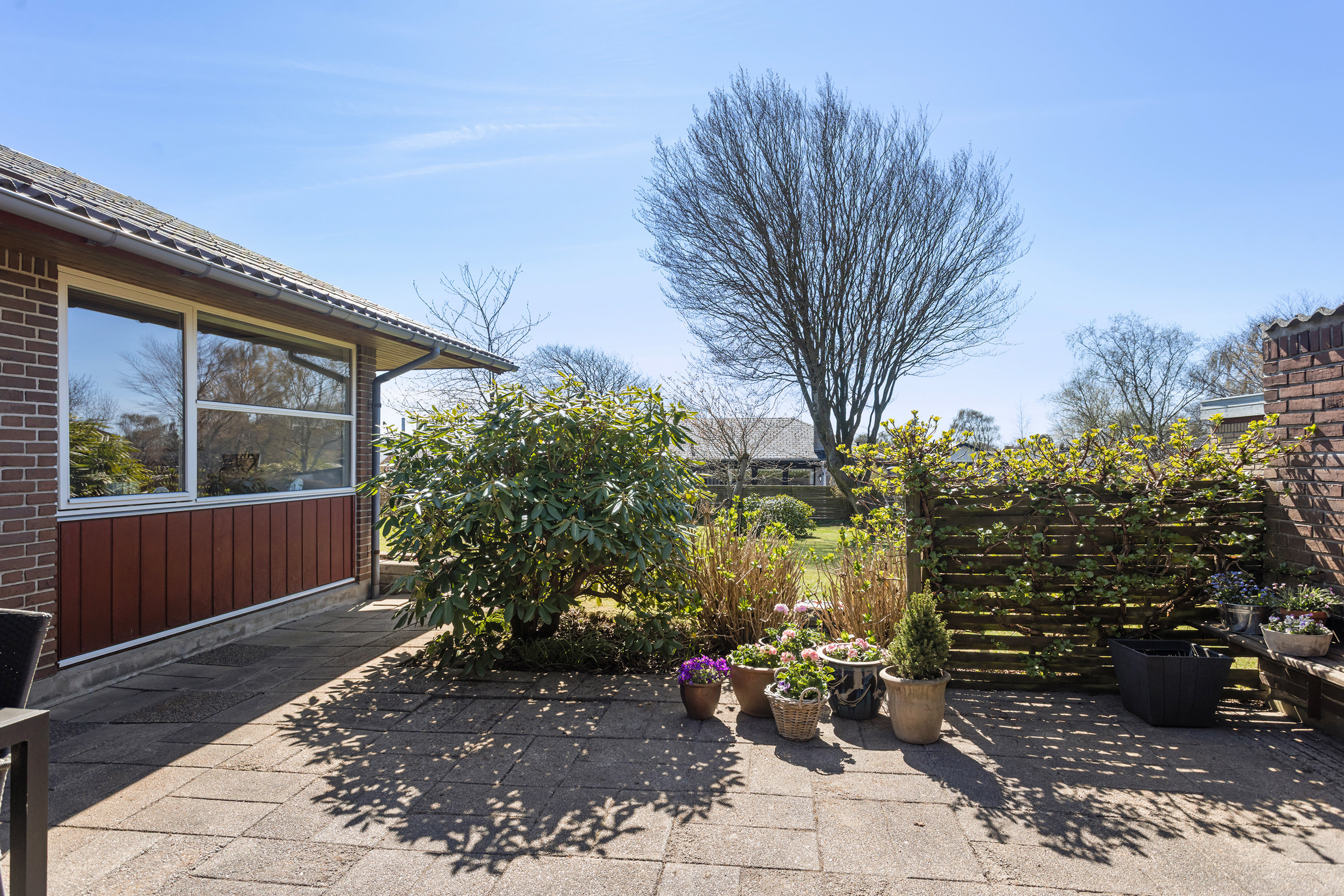 Fremhævet terrasse billede i fuldskærmstilstand. Billede af Eventyrvej 13, 9700 Brønderslev