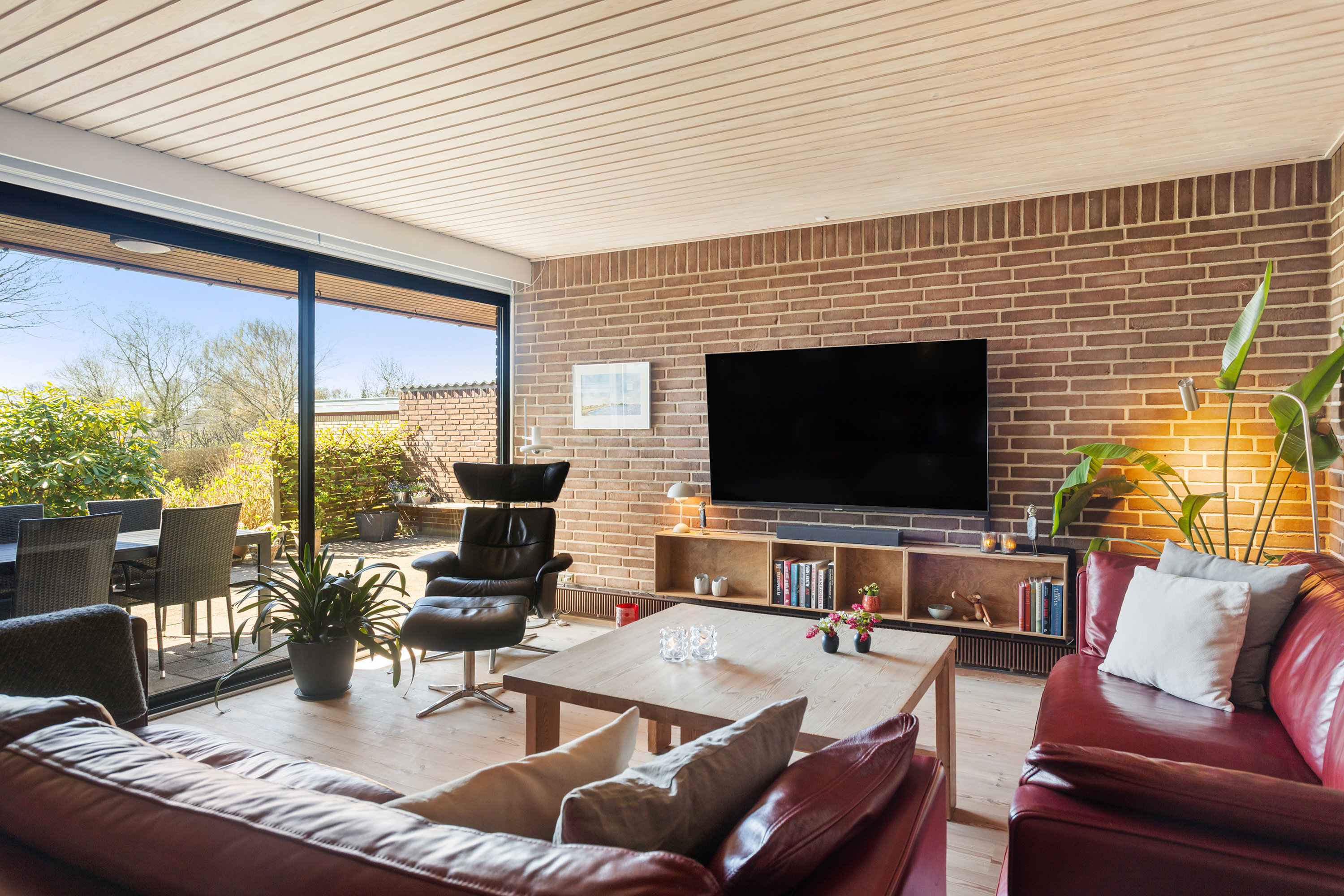 Fremhævet stue billede i fuldskærmstilstand. Billede af Eventyrvej 13, 9700 Brønderslev