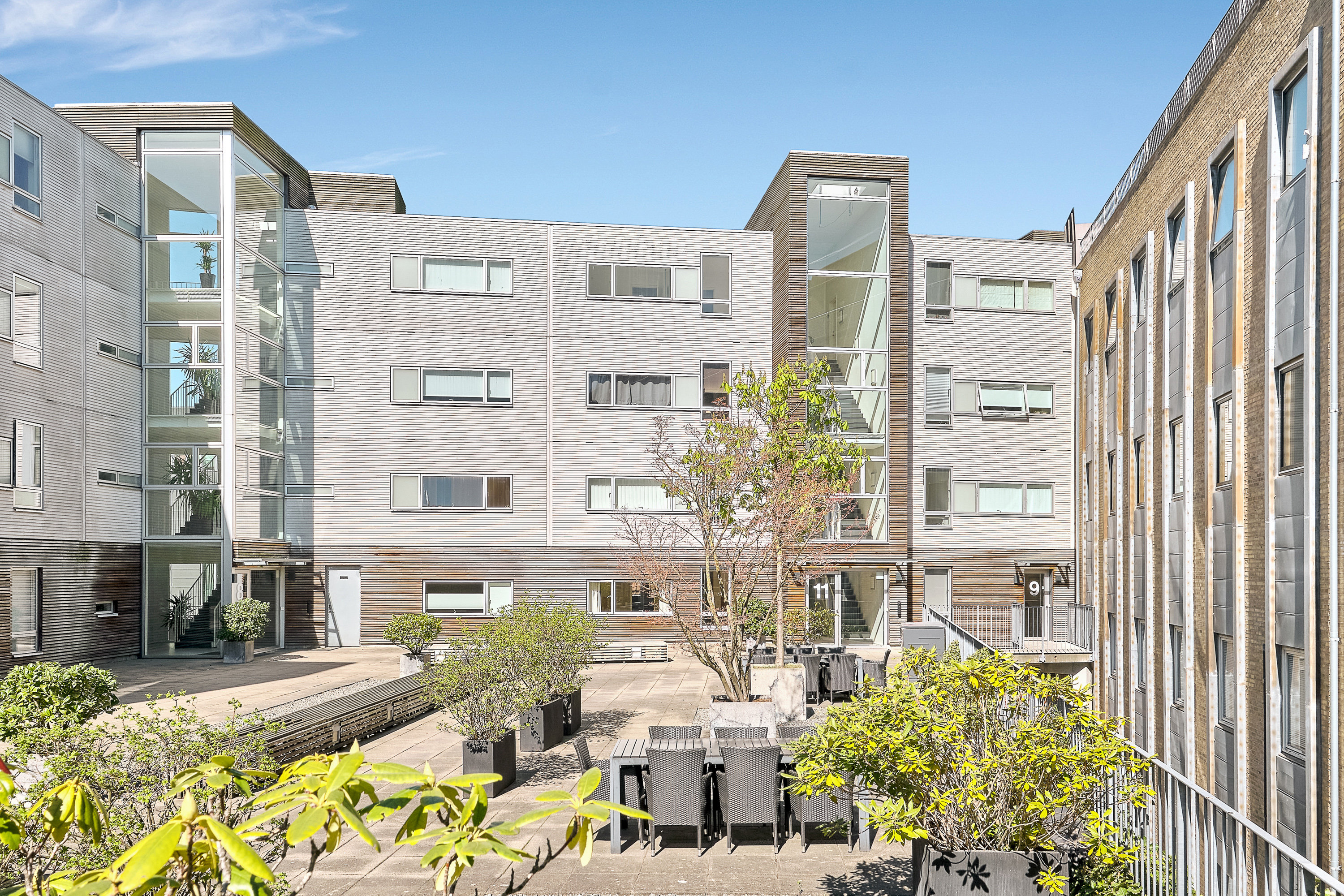 Fremhævet facade billede i fuldskærmstilstand. Billede af Frederiksgade 11, 1. tv., 8000 Aarhus C