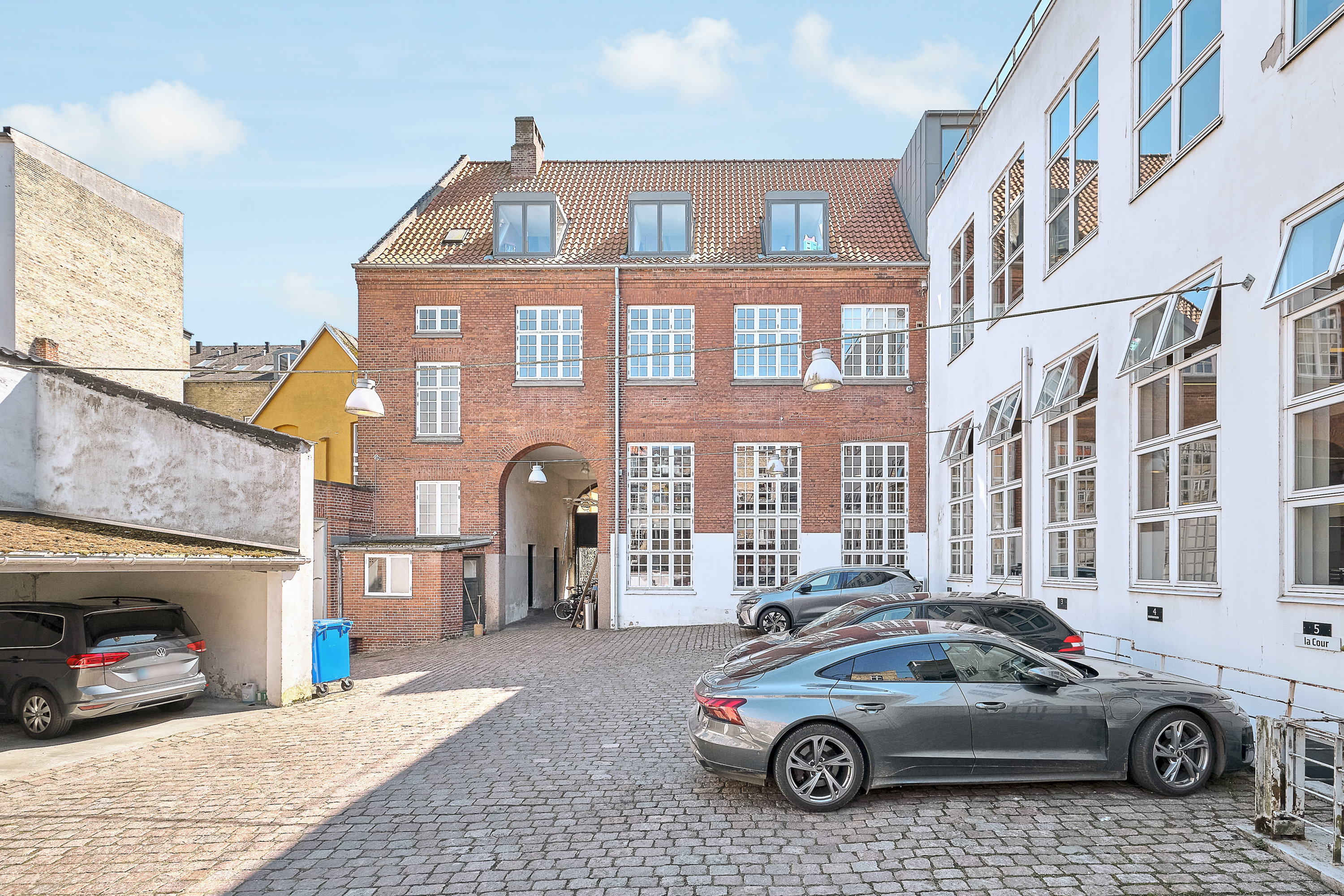 Fremhævet parkering billede i fuldskærmstilstand. Billede af Frederiksgade 72A, 3. tv.., 8000 Aarhus C