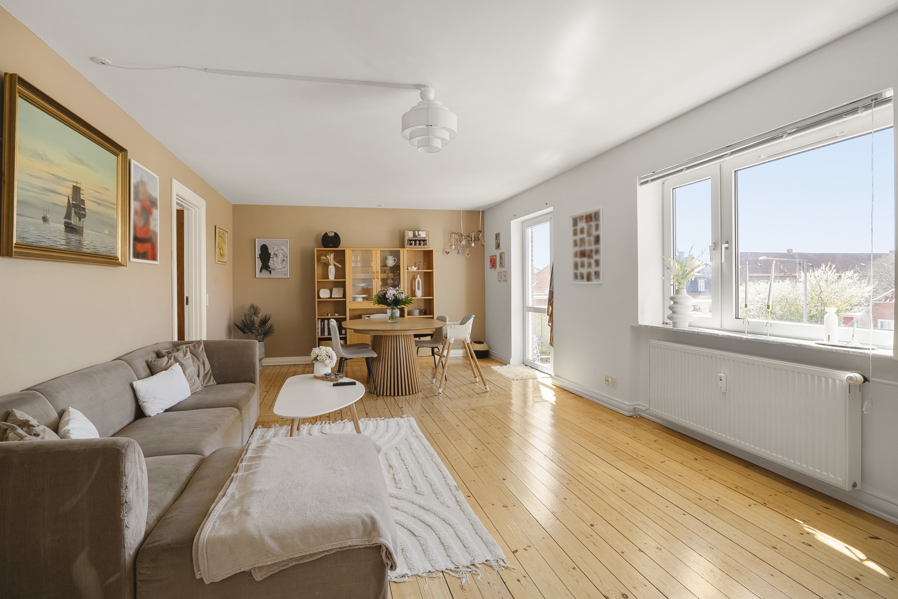 Fremhævet stue billede i fuldskærmstilstand. Billede af Nygade 41, 2. th., 4220 Korsør