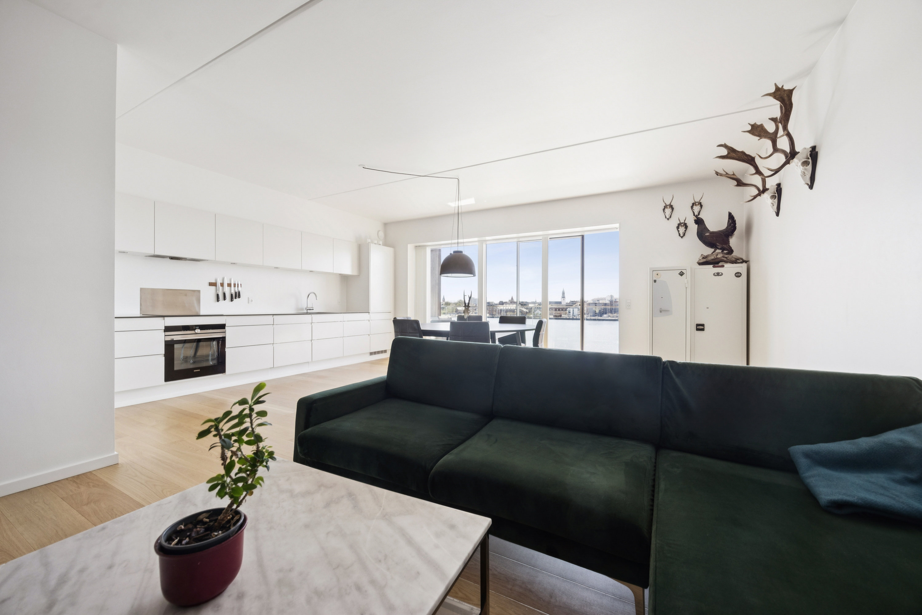 Fremhævet stue billede i fuldskærmstilstand. Billede af Havnegade 31, 4. tv., 9400 Nørresundby