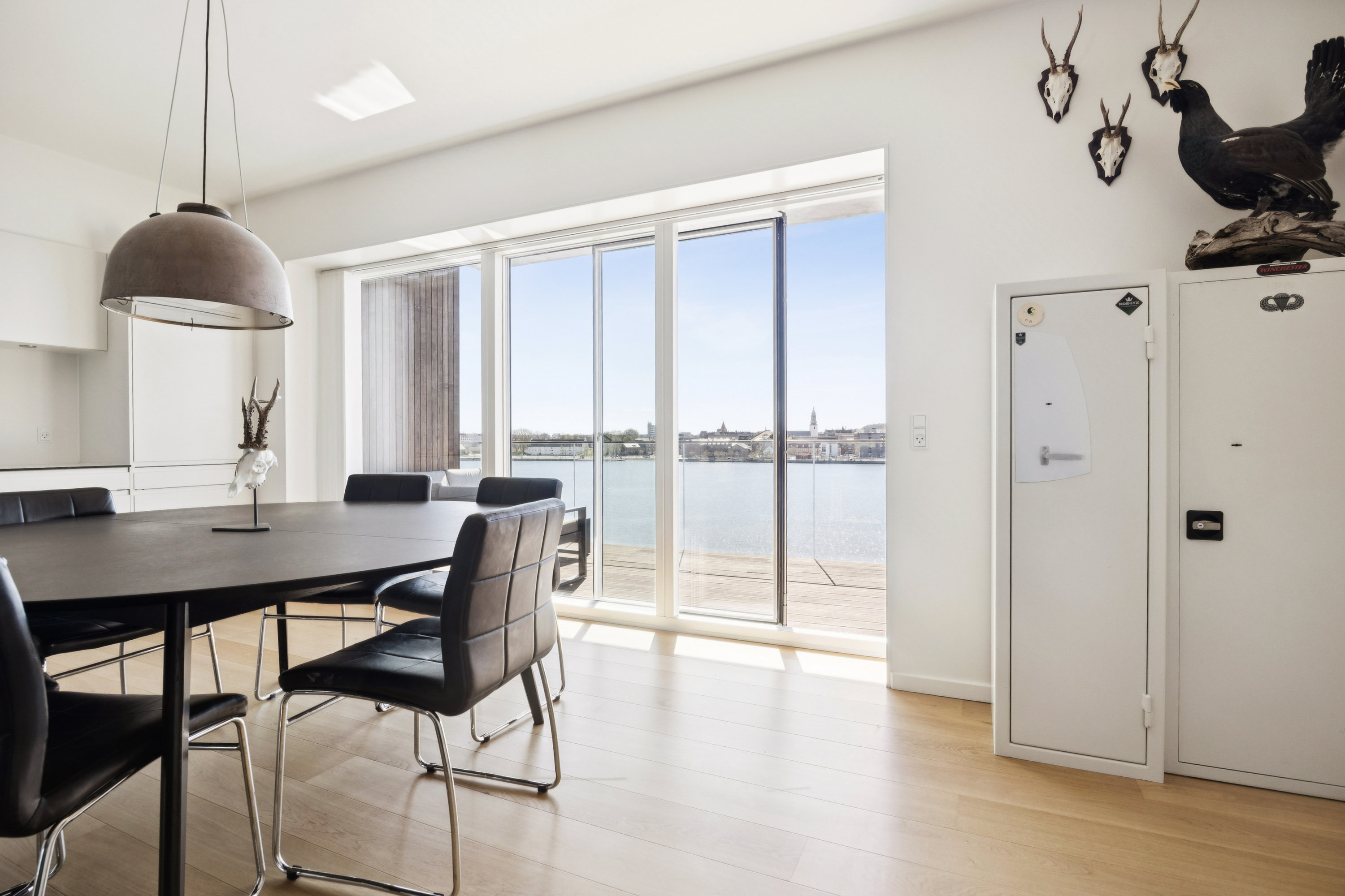 Fremhævet stue billede i fuldskærmstilstand. Billede af Havnegade 31, 4. tv., 9400 Nørresundby