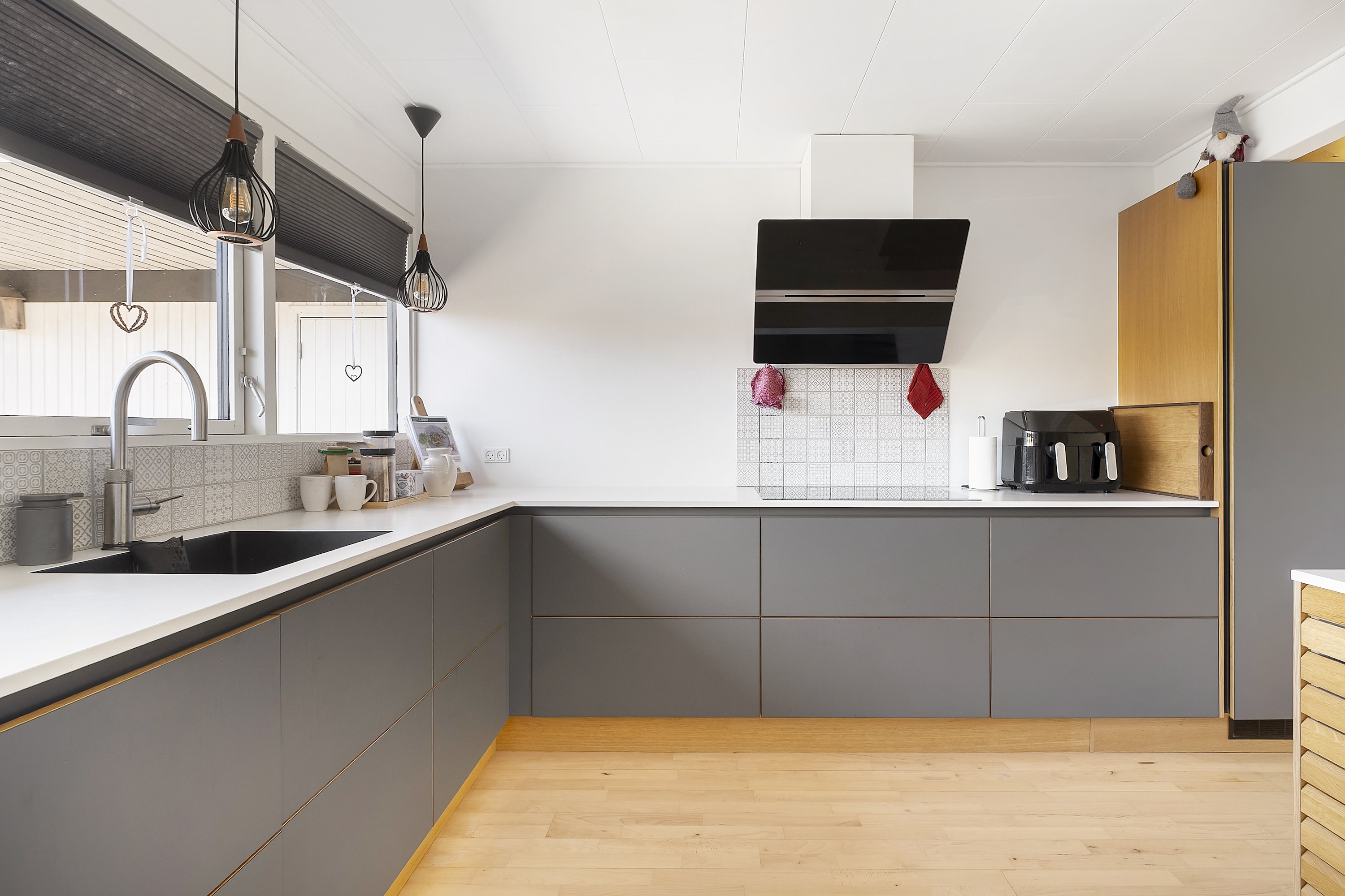 Fremhævet køkken billede i fuldskærmstilstand. Billede af Rådyrvænget 8, 3450 Allerød