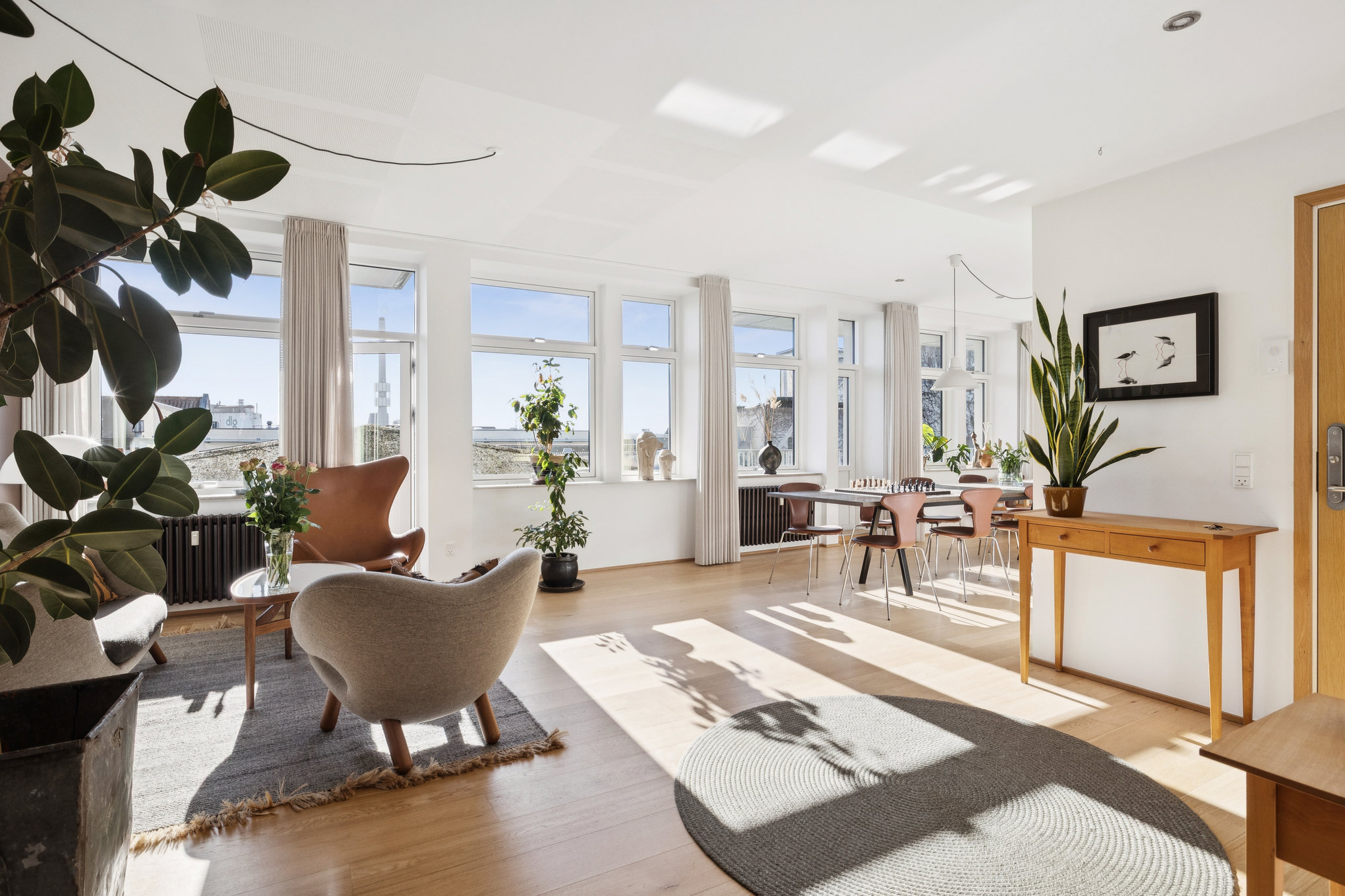 Fremhævet stue billede i fuldskærmstilstand. Billede af Torvegade 1, 2. 16., 8900 Randers C